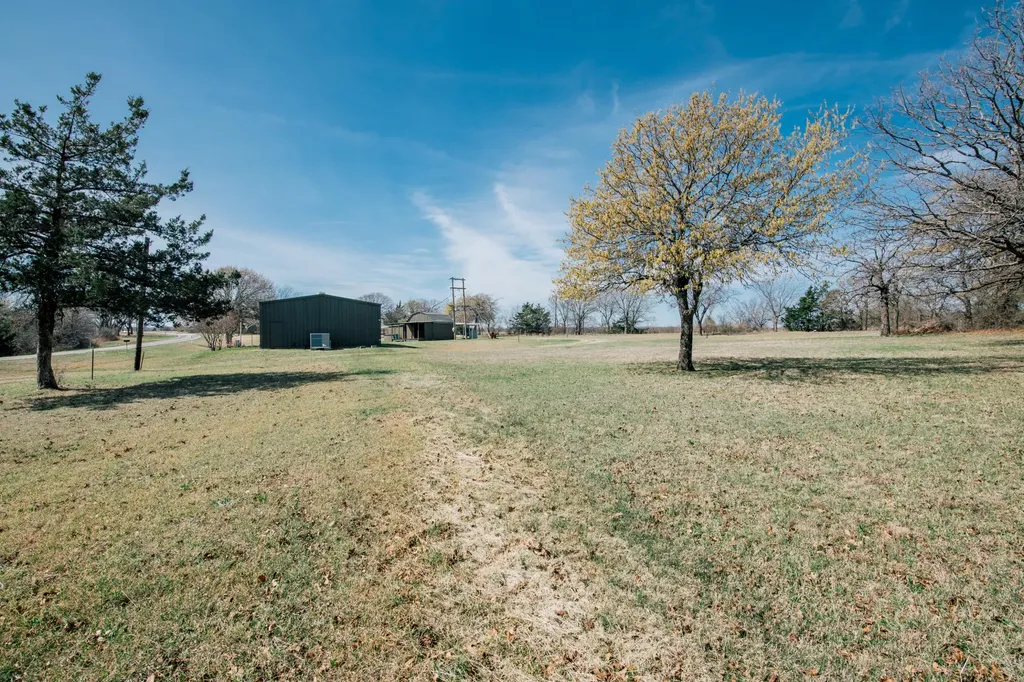 8751 Farm To Market 677 Saint Jo TX 76265