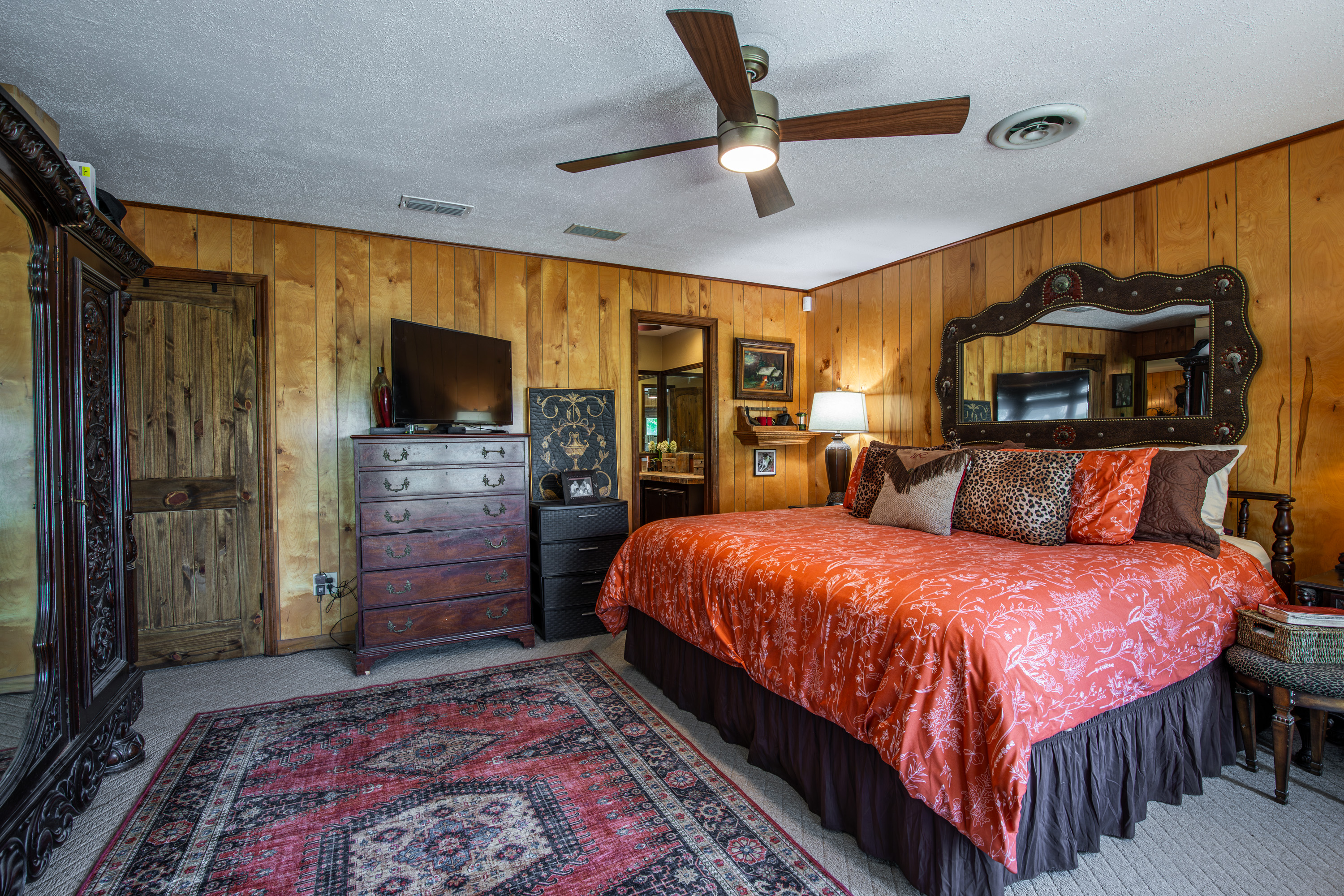 2043 Huddleston Road Sunset TX 76270