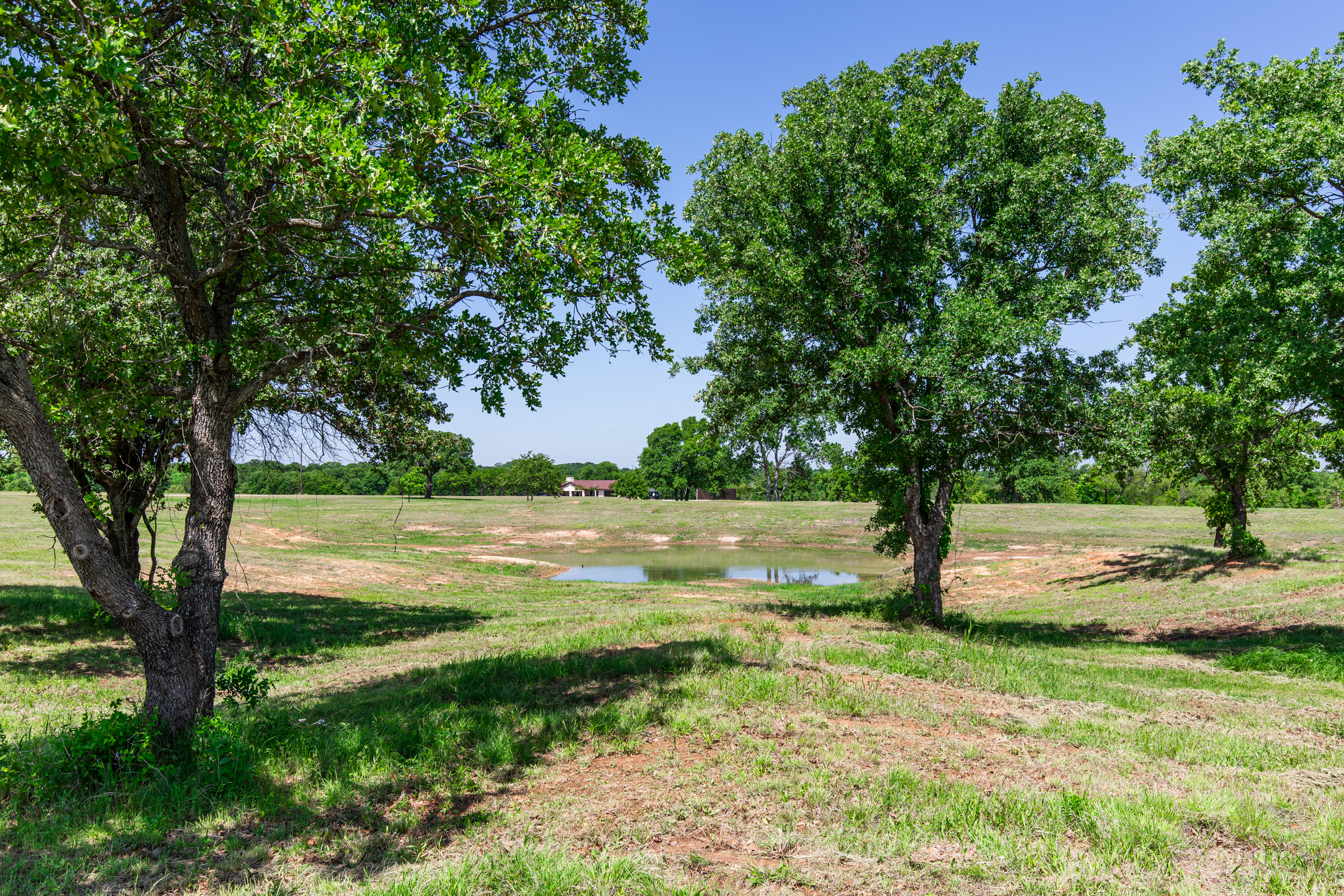2043 Huddleston Road Sunset TX 76270