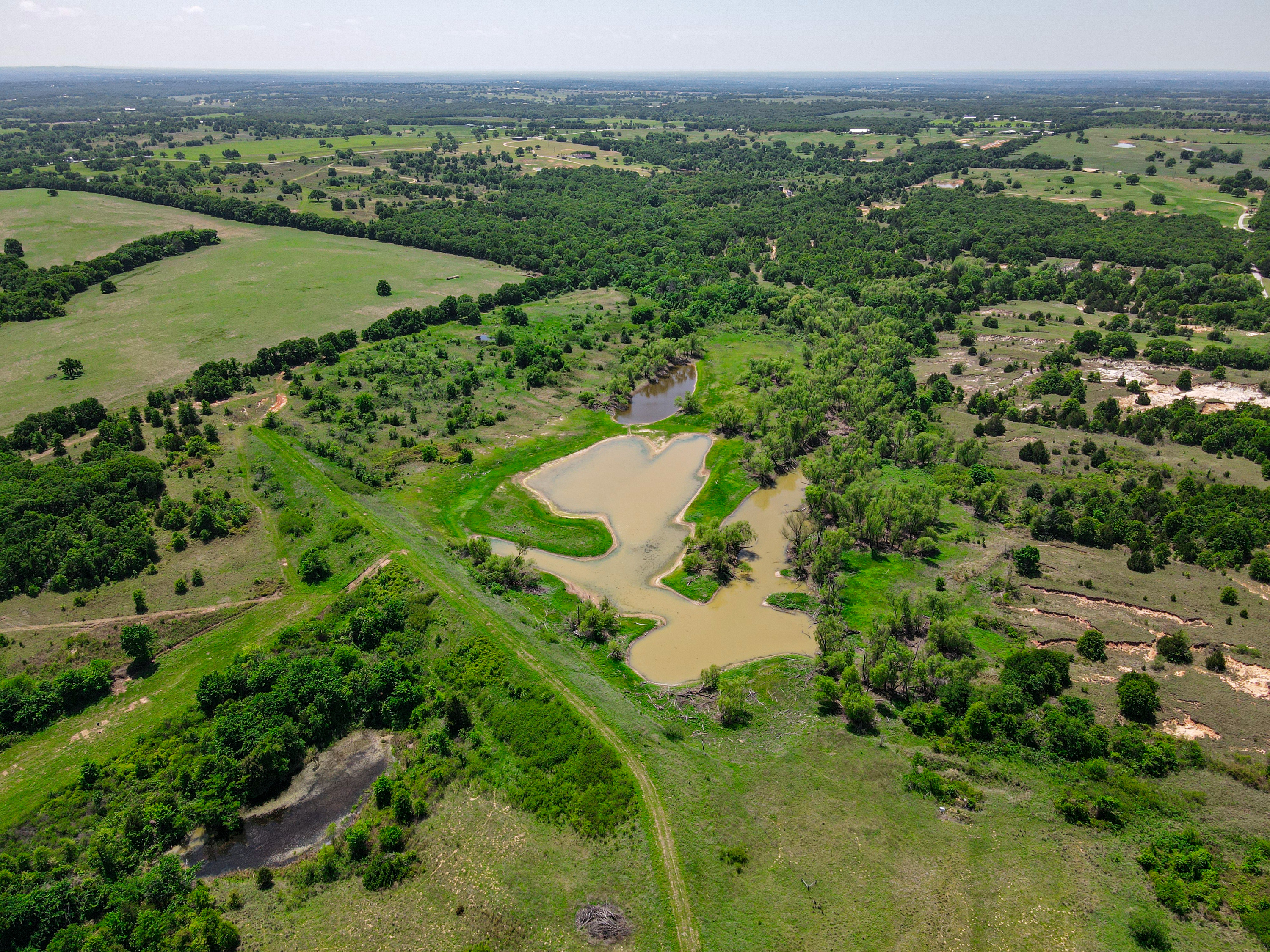 2043 Huddleston Road Sunset TX 76270