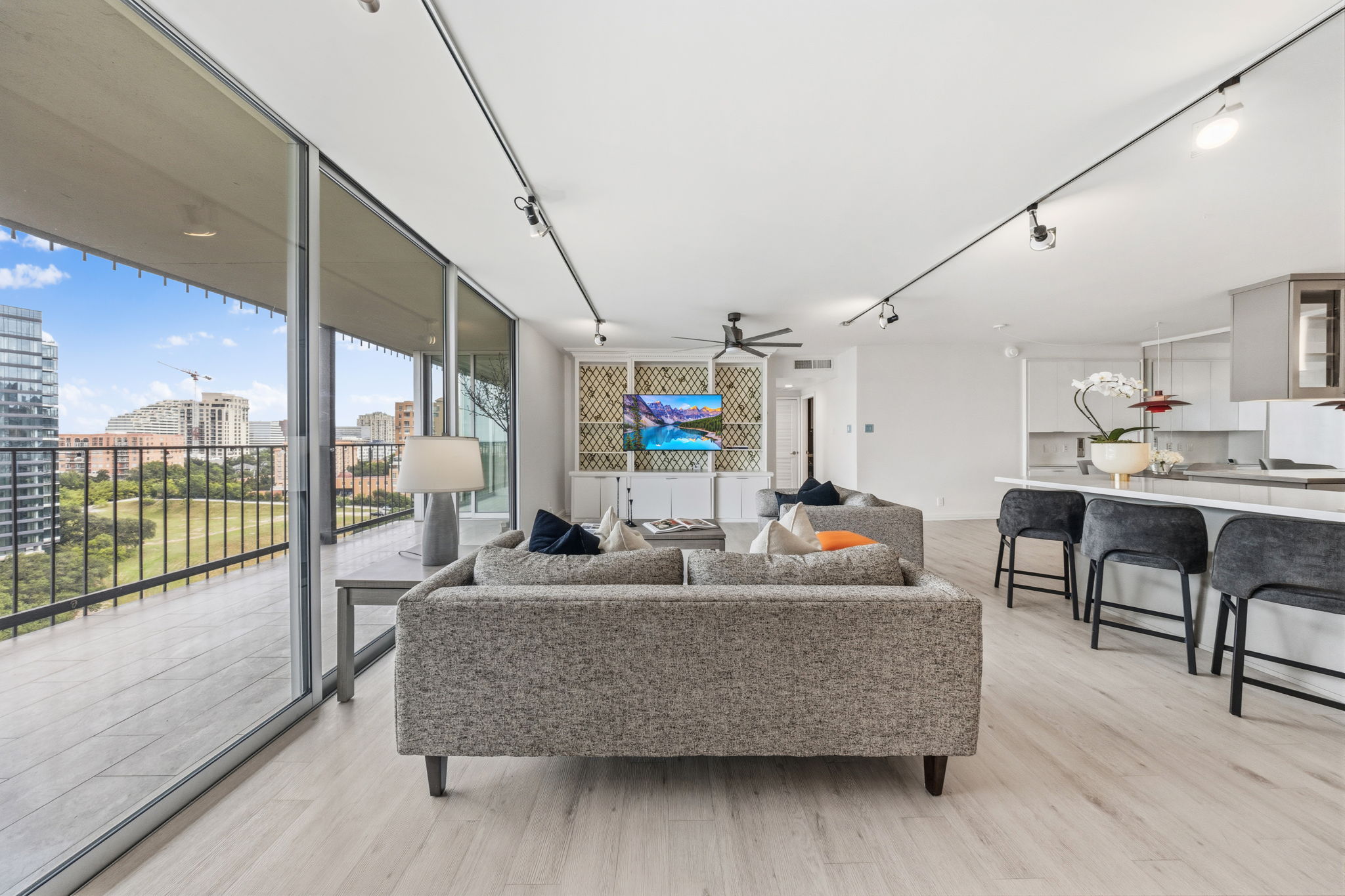 3310 Fairmount Street Dallas TX 75201
