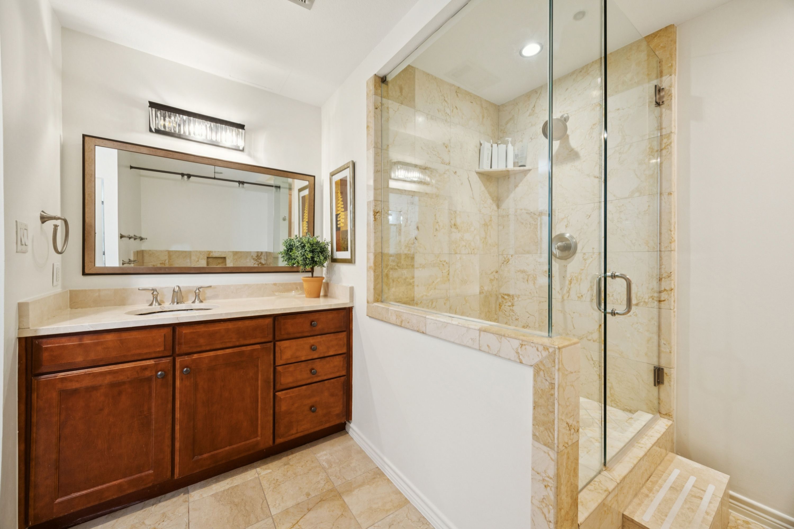 5909 Luther Lane Dallas TX 75225