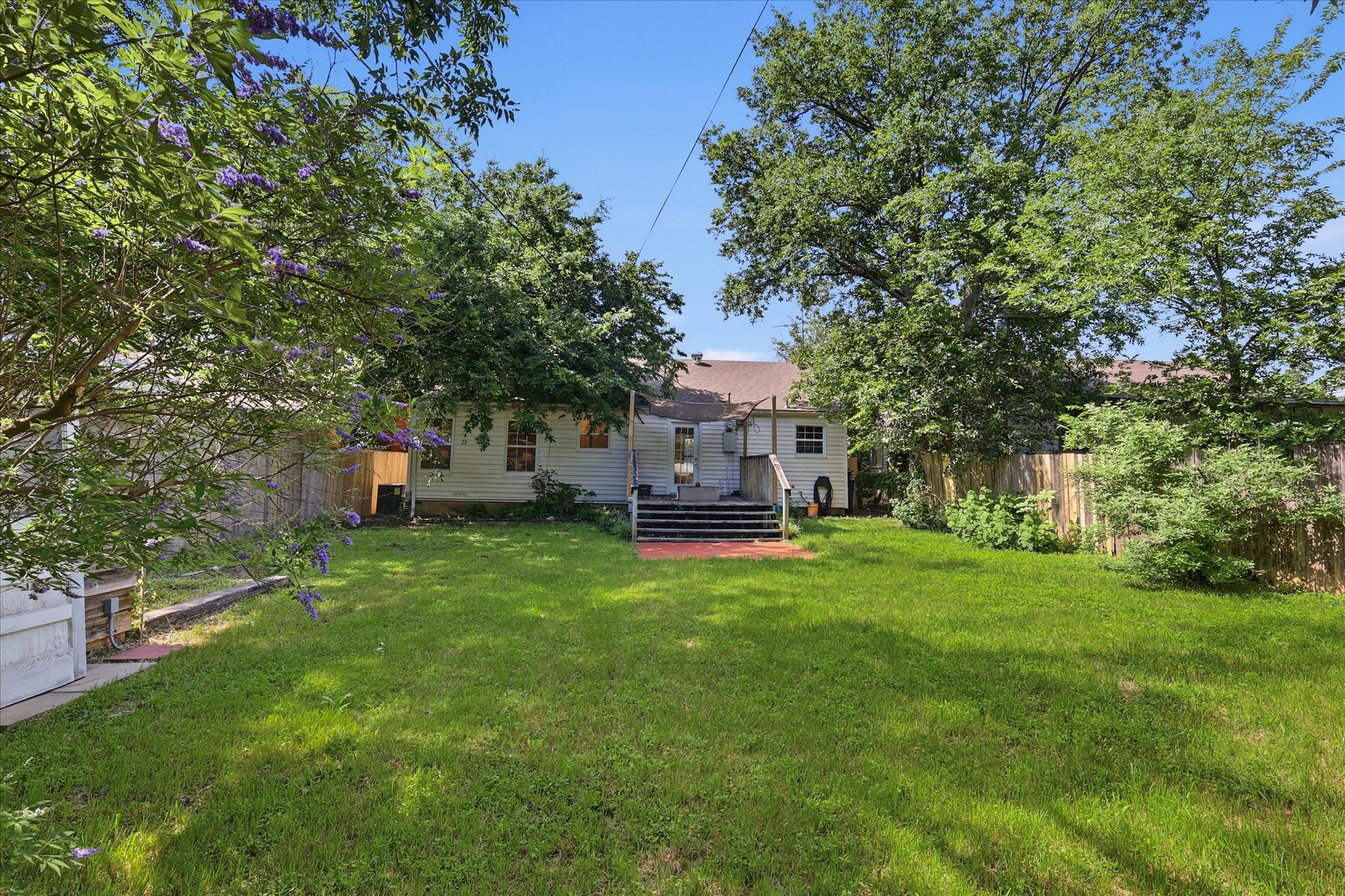 5004 Lovell Avenue Fort Worth TX 76107