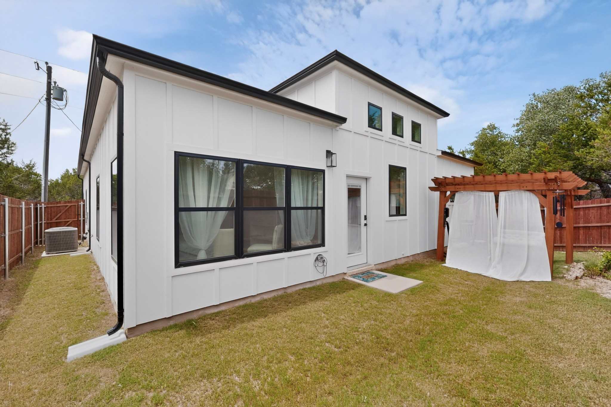 5707 San Jacinto Drive Granbury TX 76048