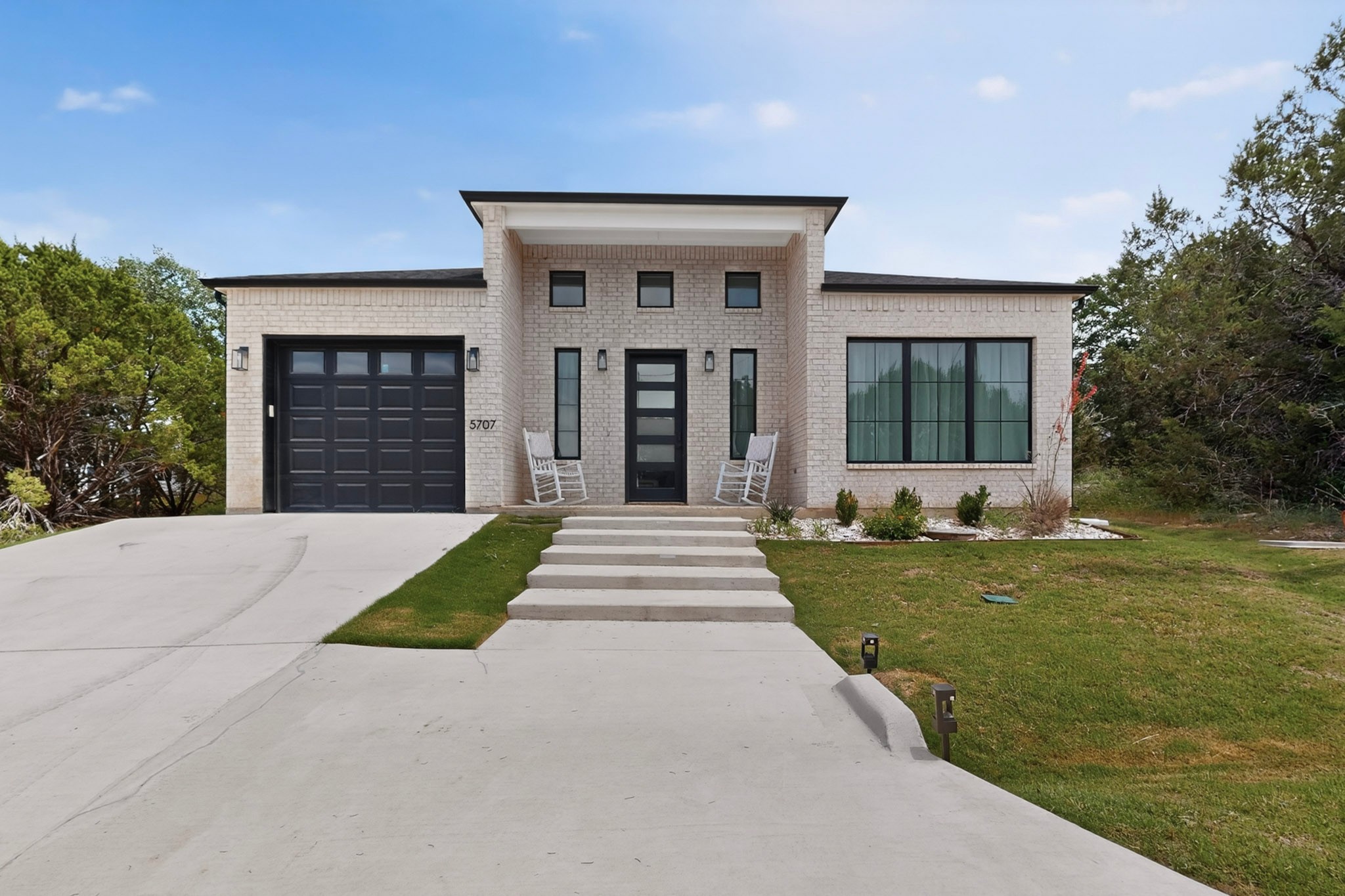 5707 San Jacinto Drive Granbury TX 76048