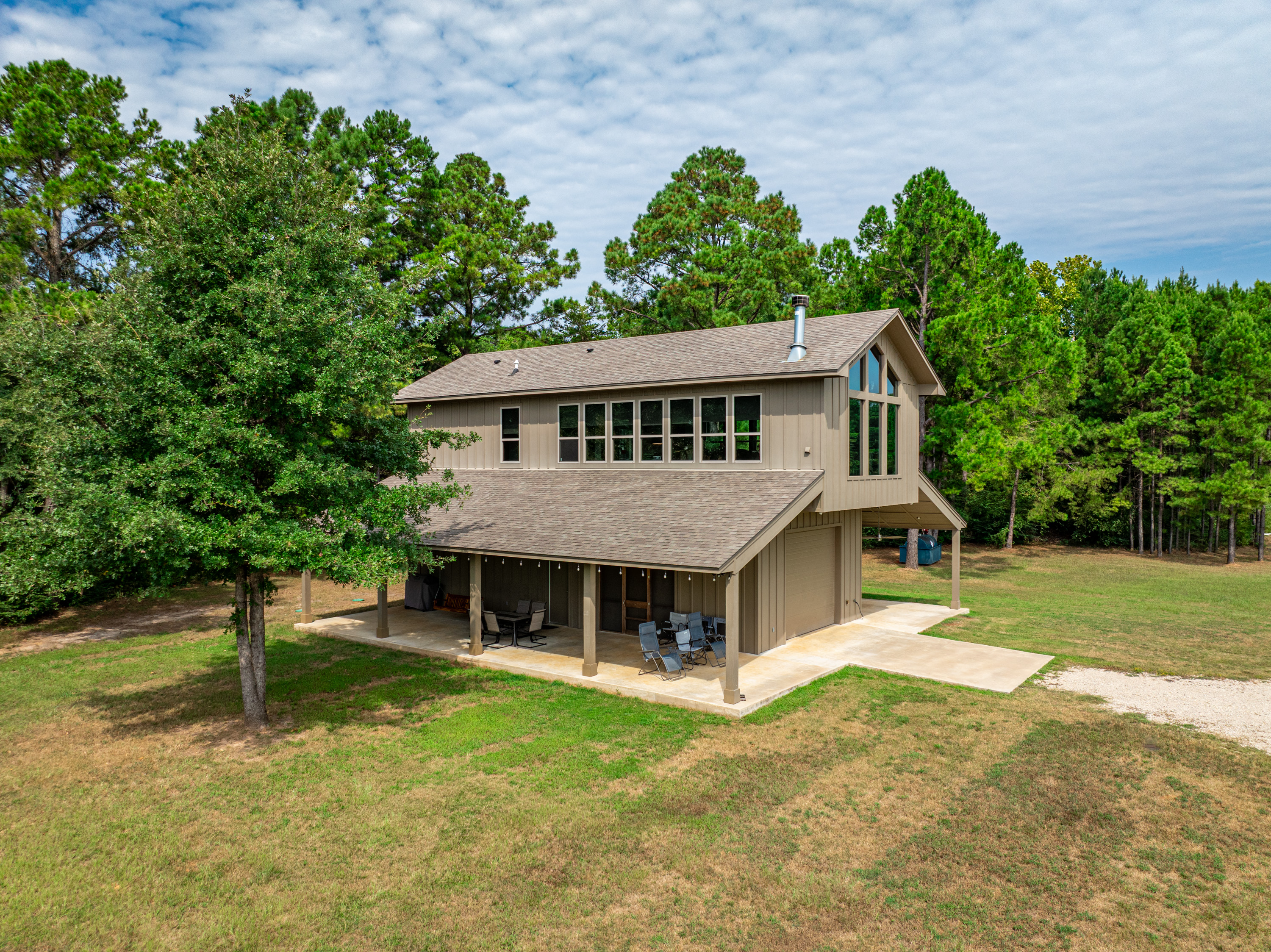 1323 An County Road 153 Palestine TX 75801