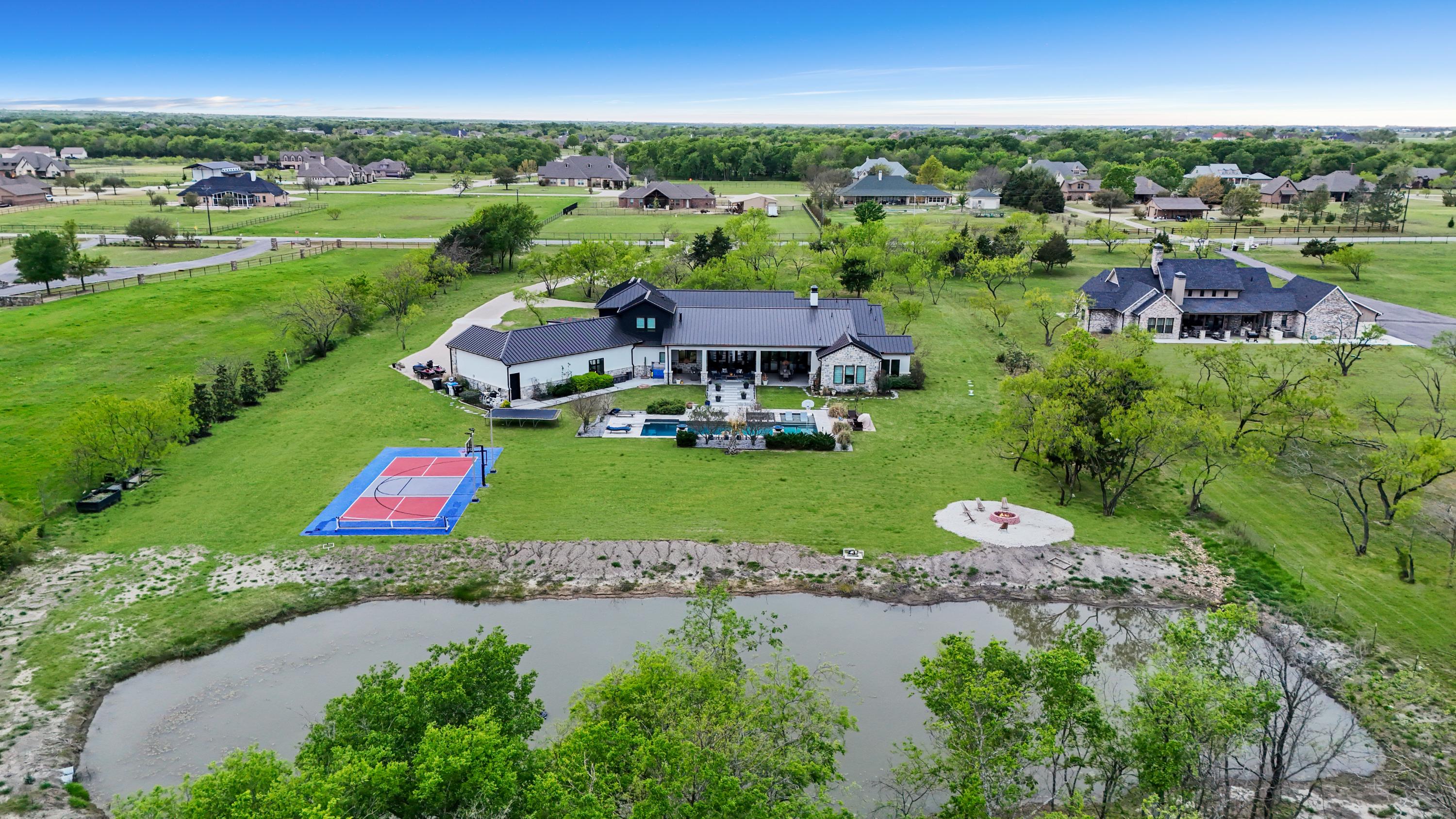 635 Highpoint Road Royse City TX 75189