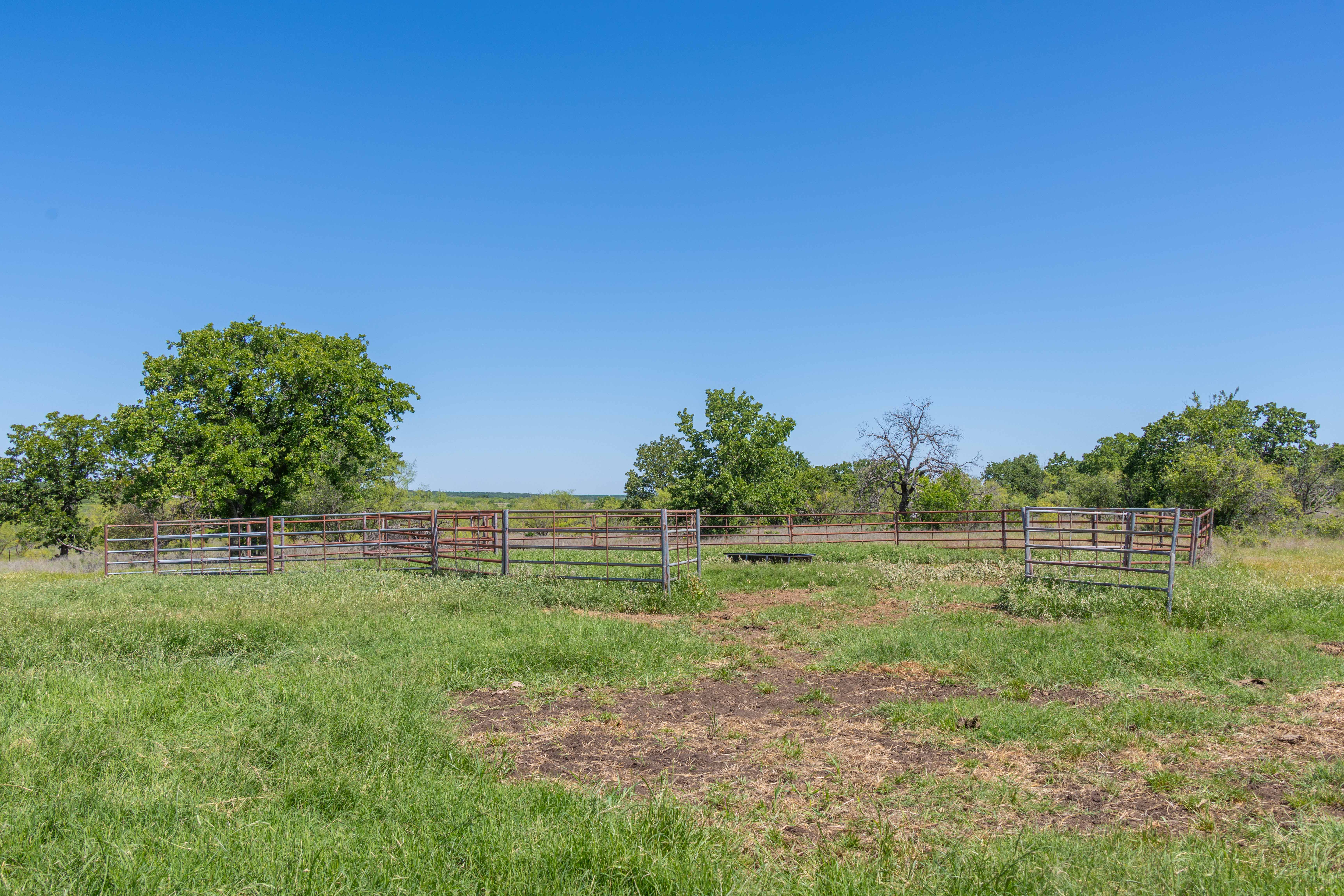 7582 Fm 2652 Loving TX 76460
