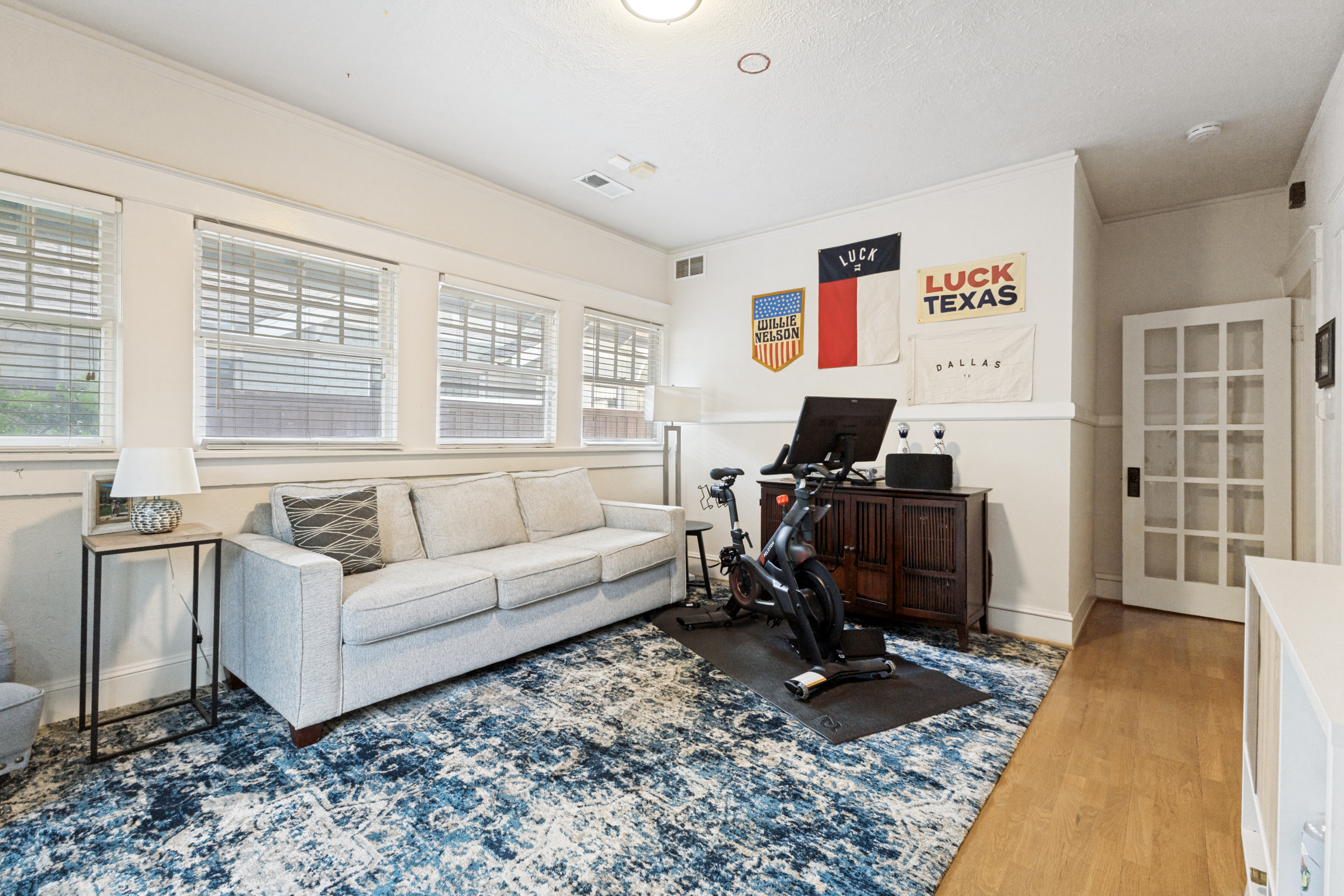 724 Lowell Street Dallas TX 75214