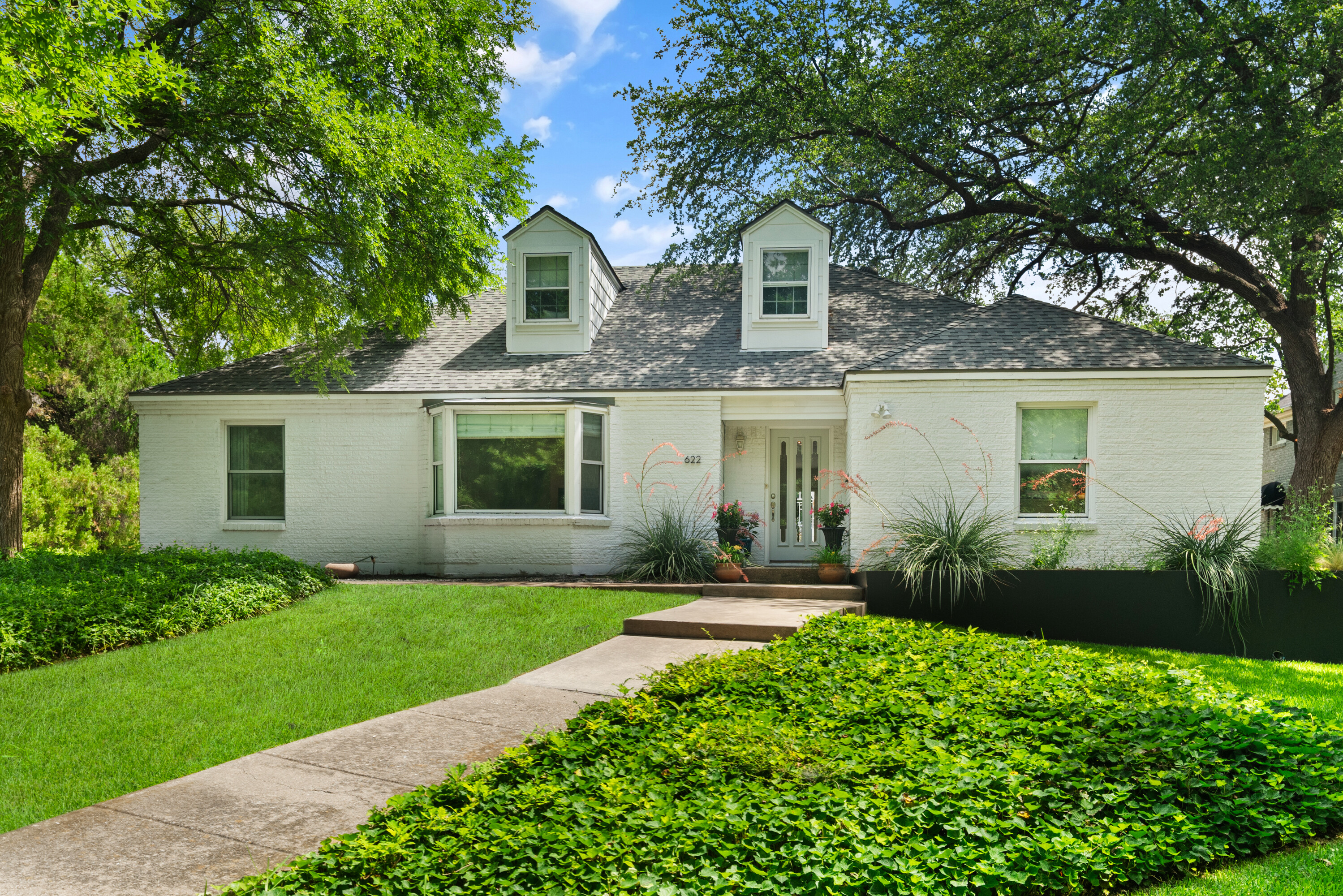 622 N Brookside Drive Dallas TX 75214