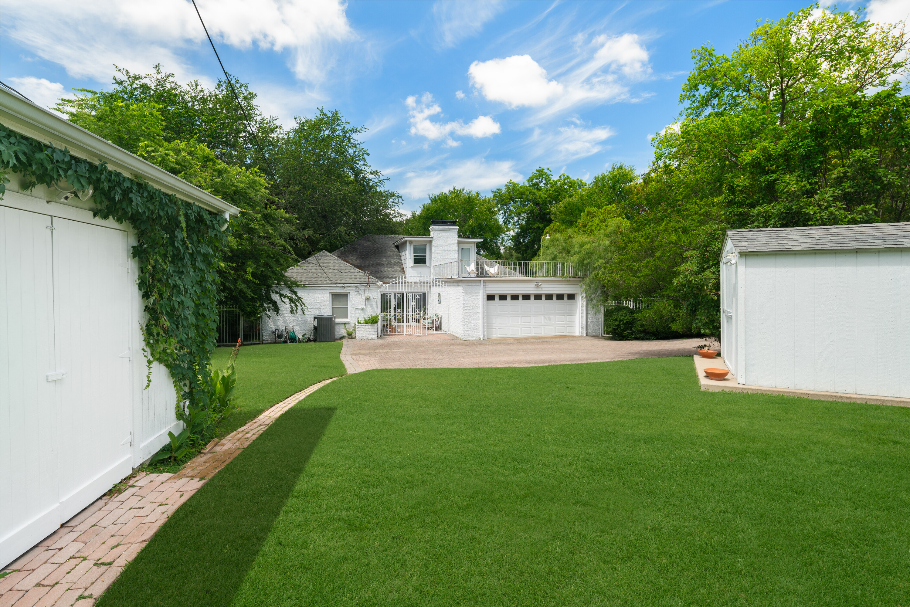 622 N Brookside Drive Dallas TX 75214