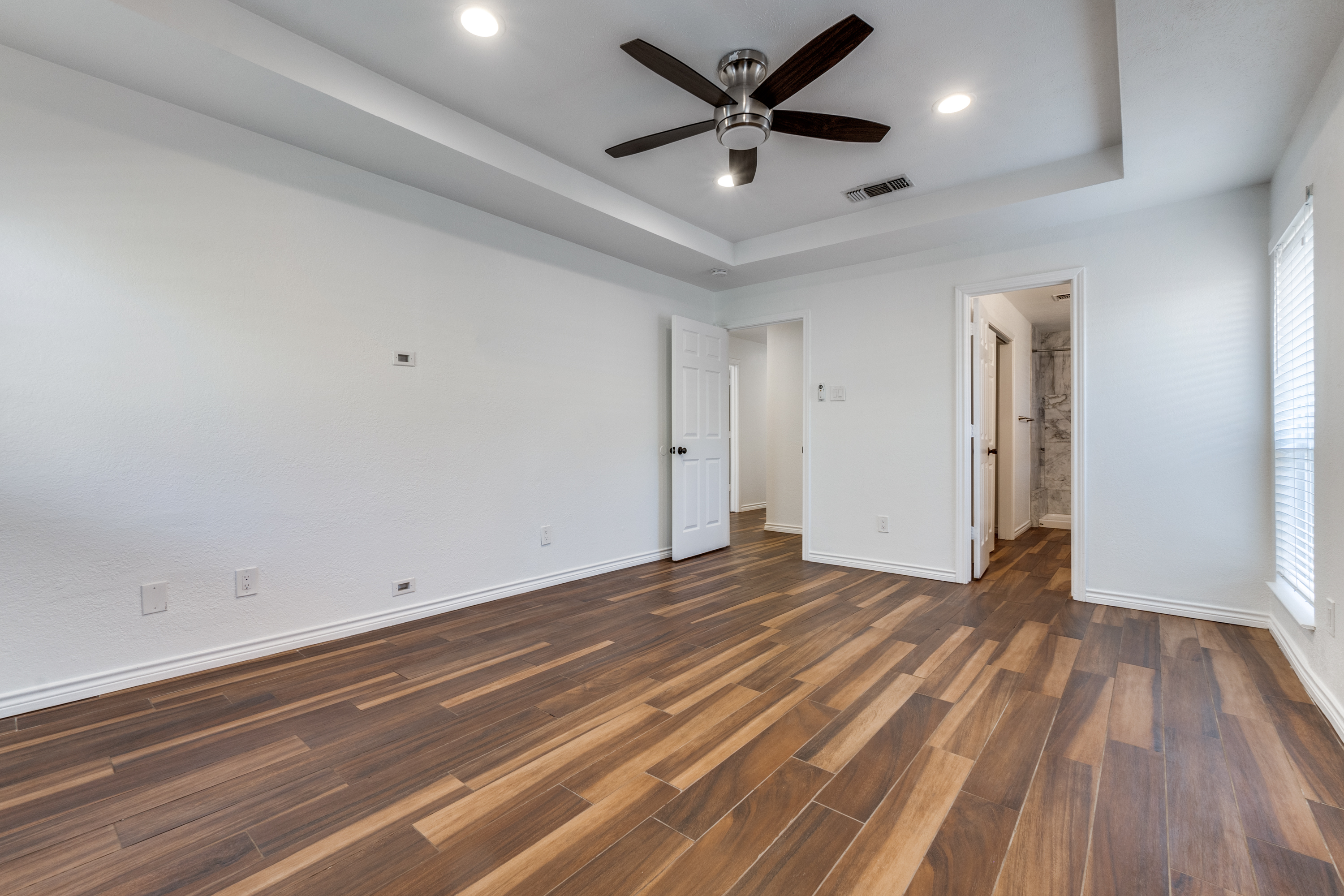 6509 E Lovers Lane Dallas TX 75214