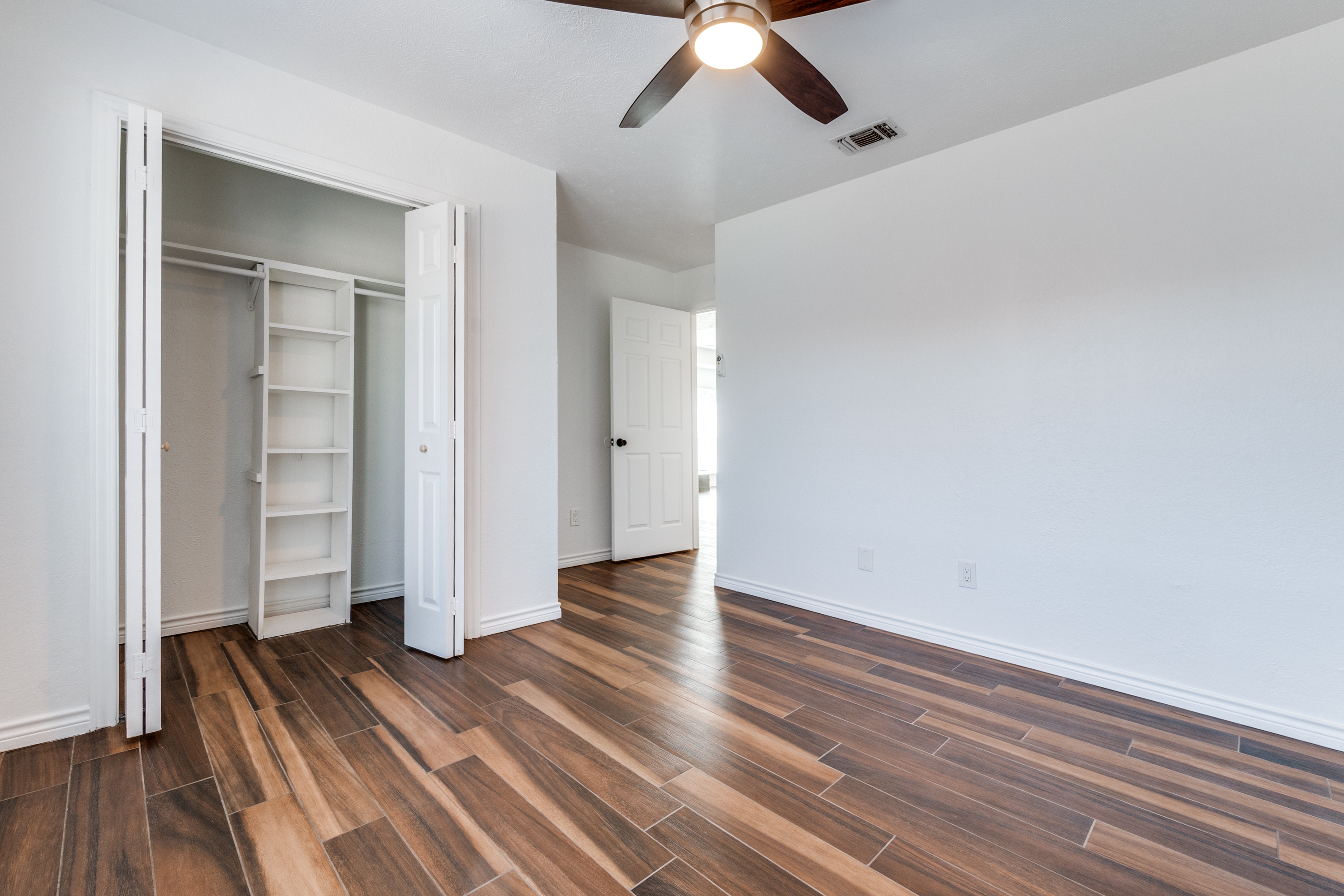 6509 E Lovers Lane Dallas TX 75214