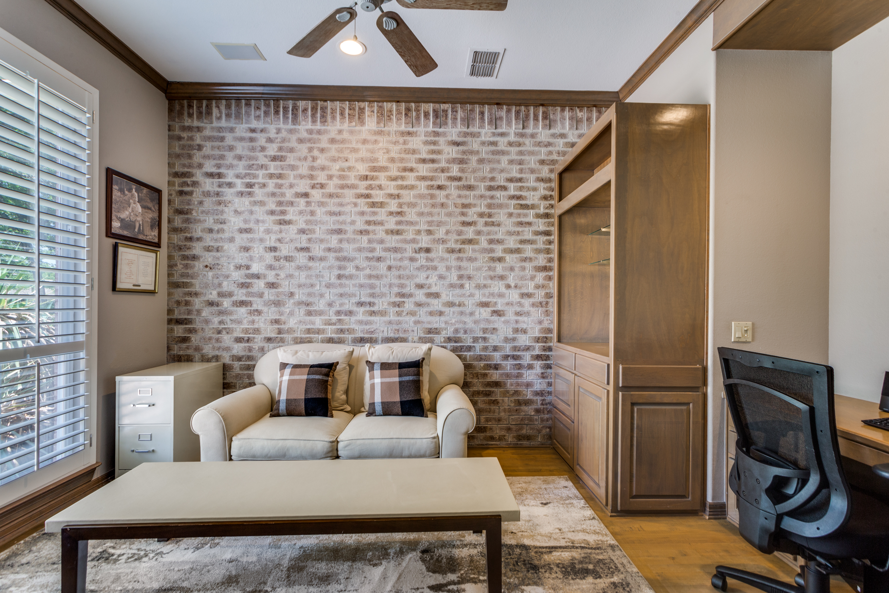 452 Windjammer Lane Azle TX 76020