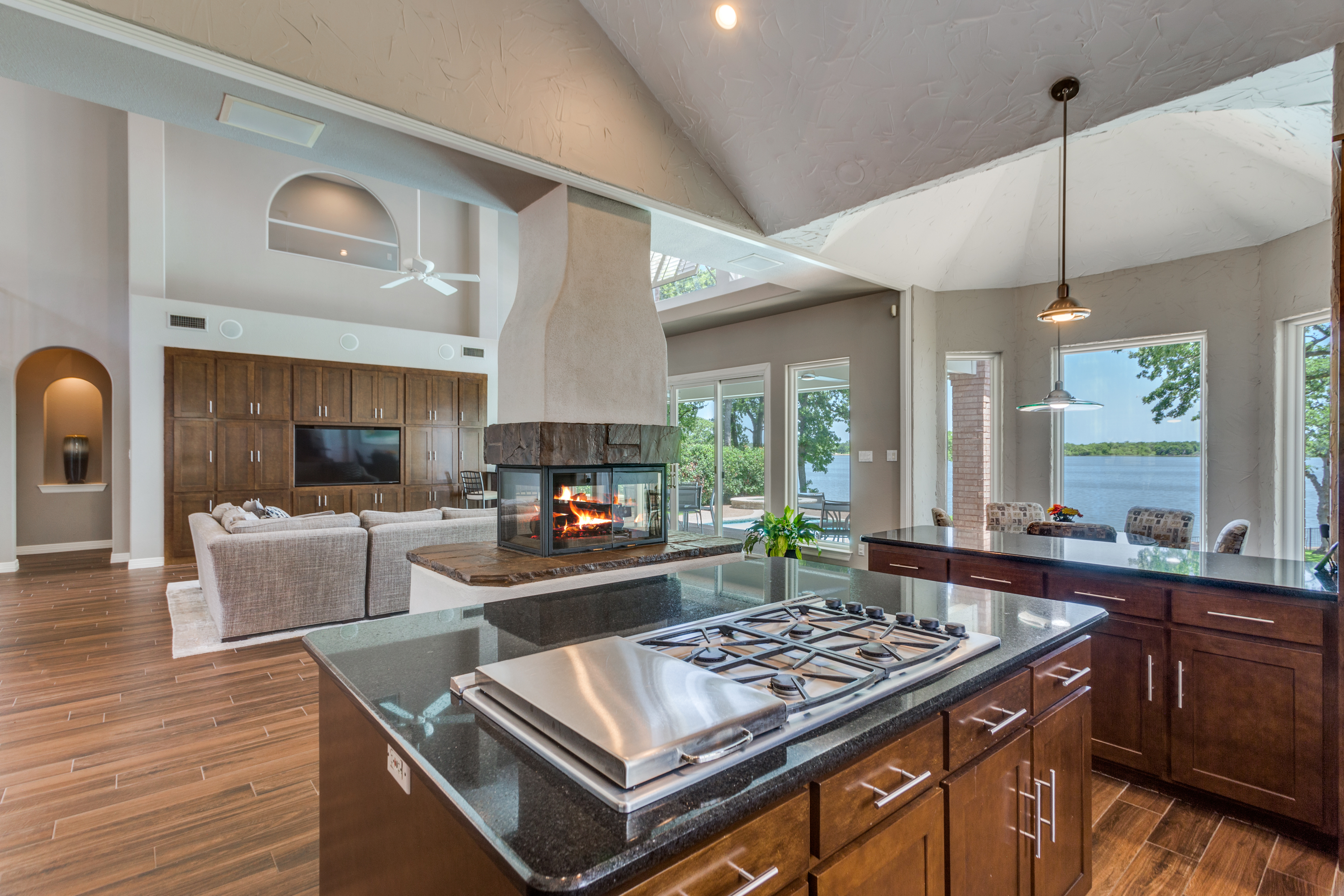 452 Windjammer Lane Azle TX 76020