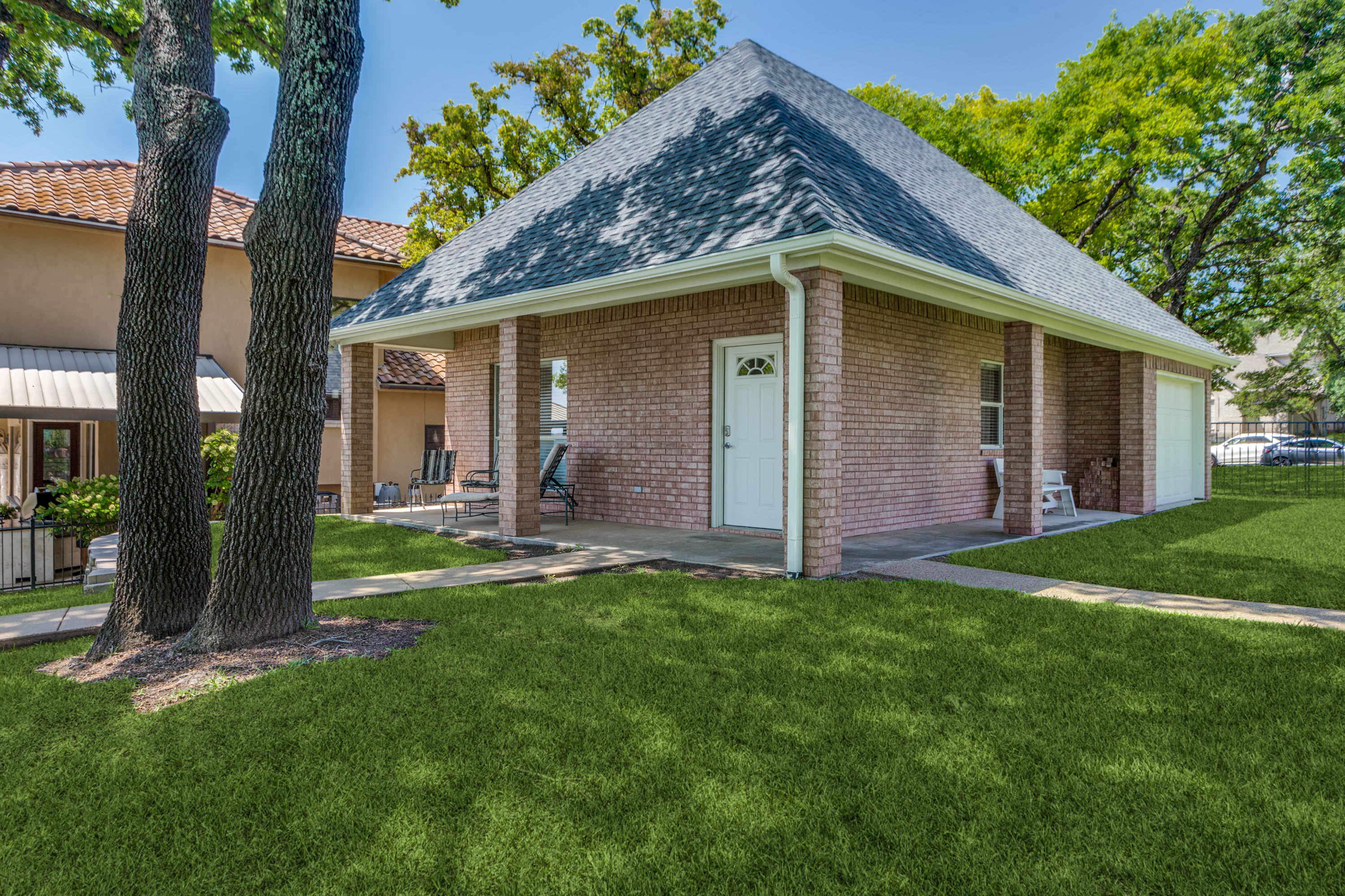 452 Windjammer Lane Azle TX 76020