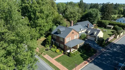 81 S Linden Street Manheim PA 17545
