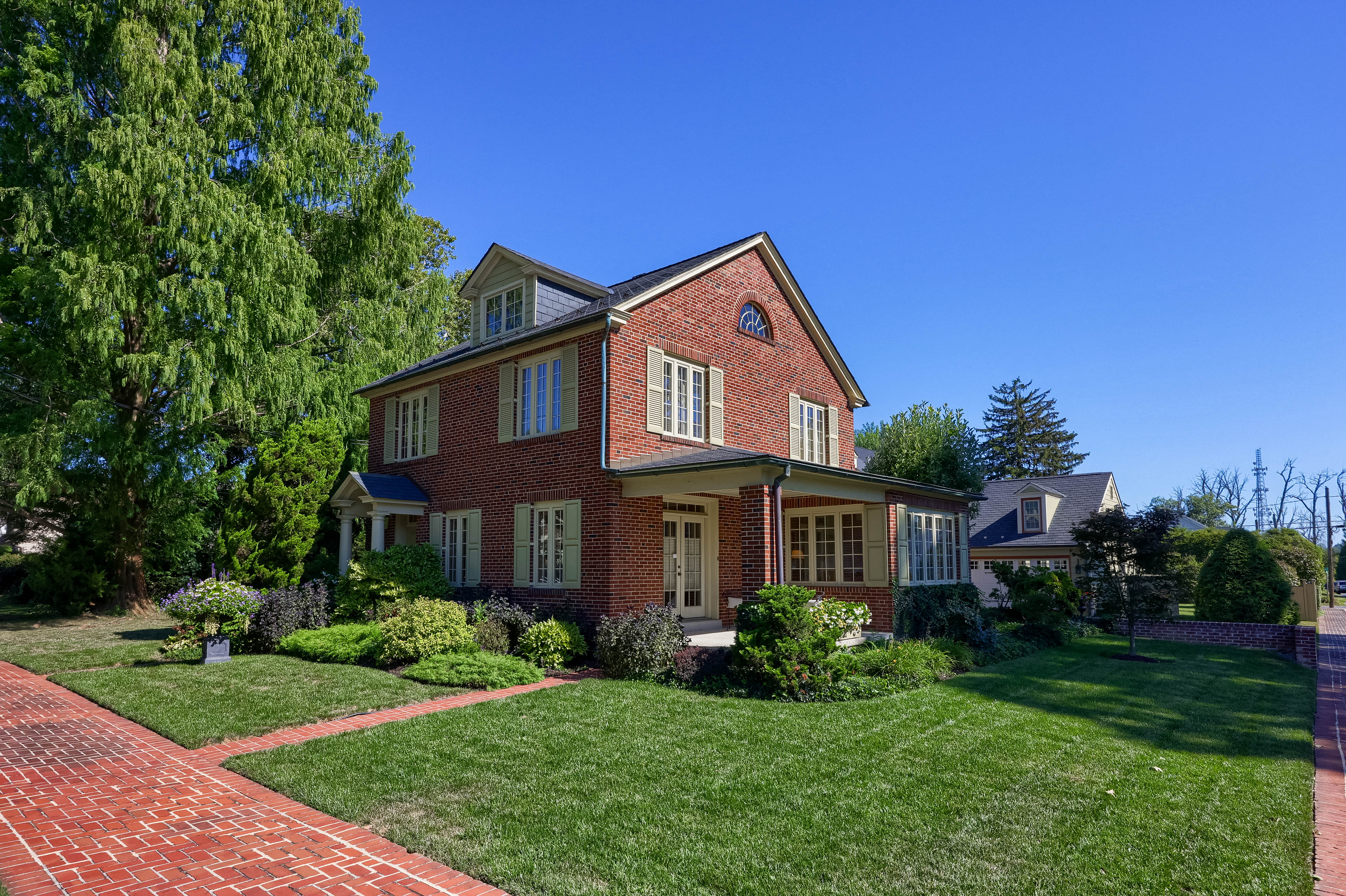 81 S Linden Street Manheim PA 17545