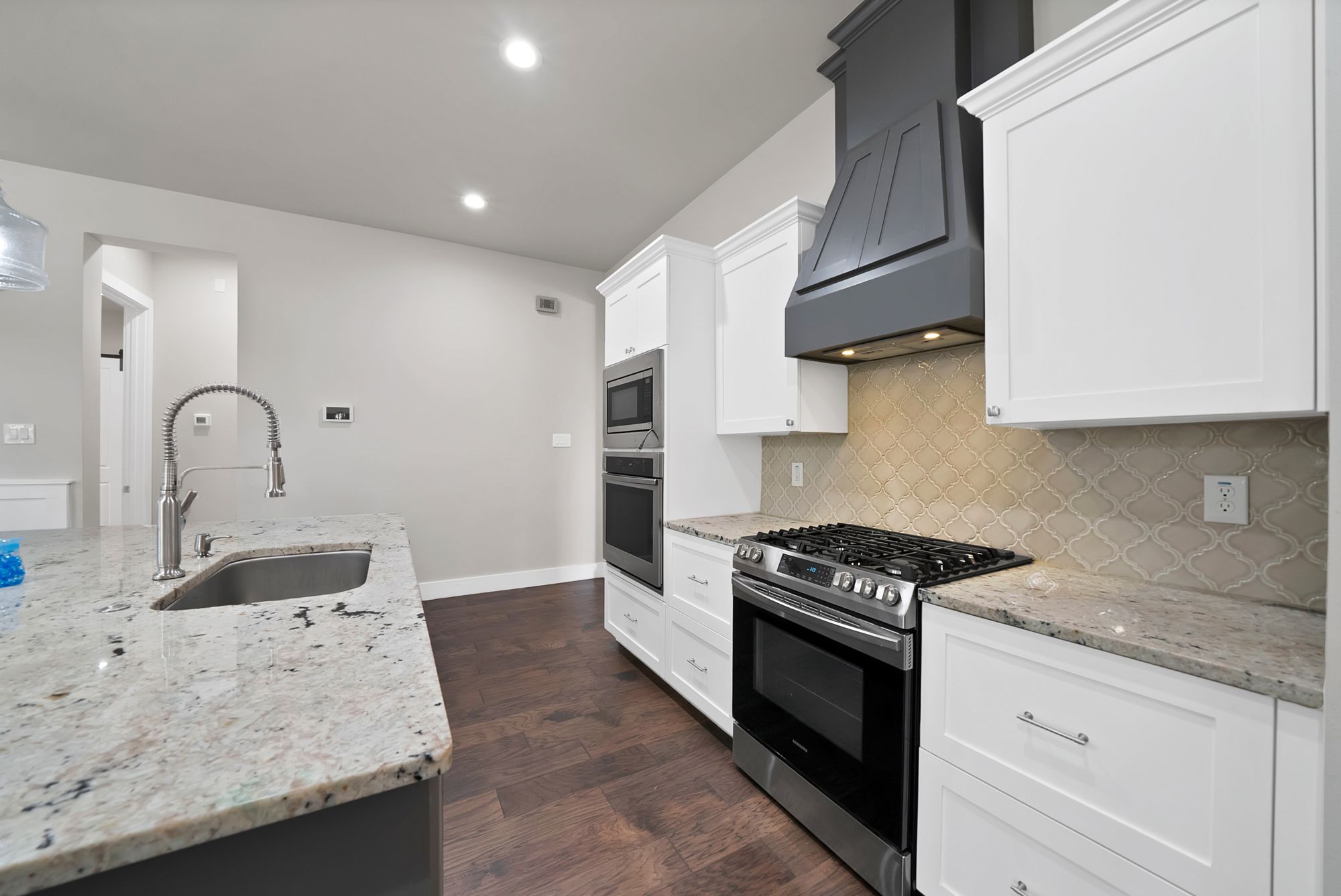 6828 Chase Street North Richland Hills TX 76182