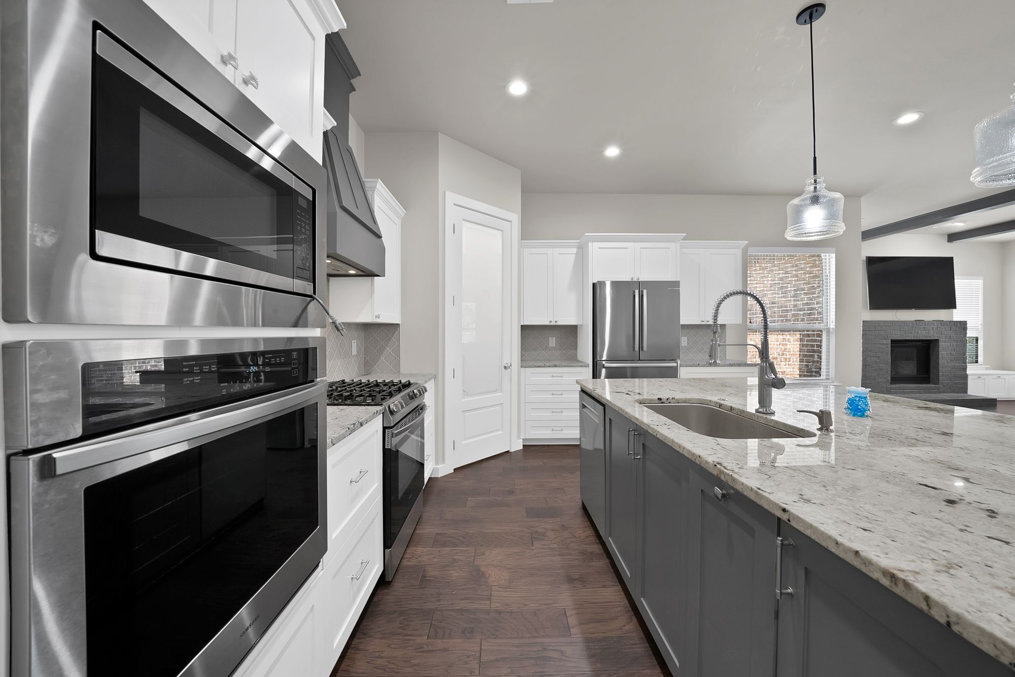 6828 Chase Street North Richland Hills TX 76182