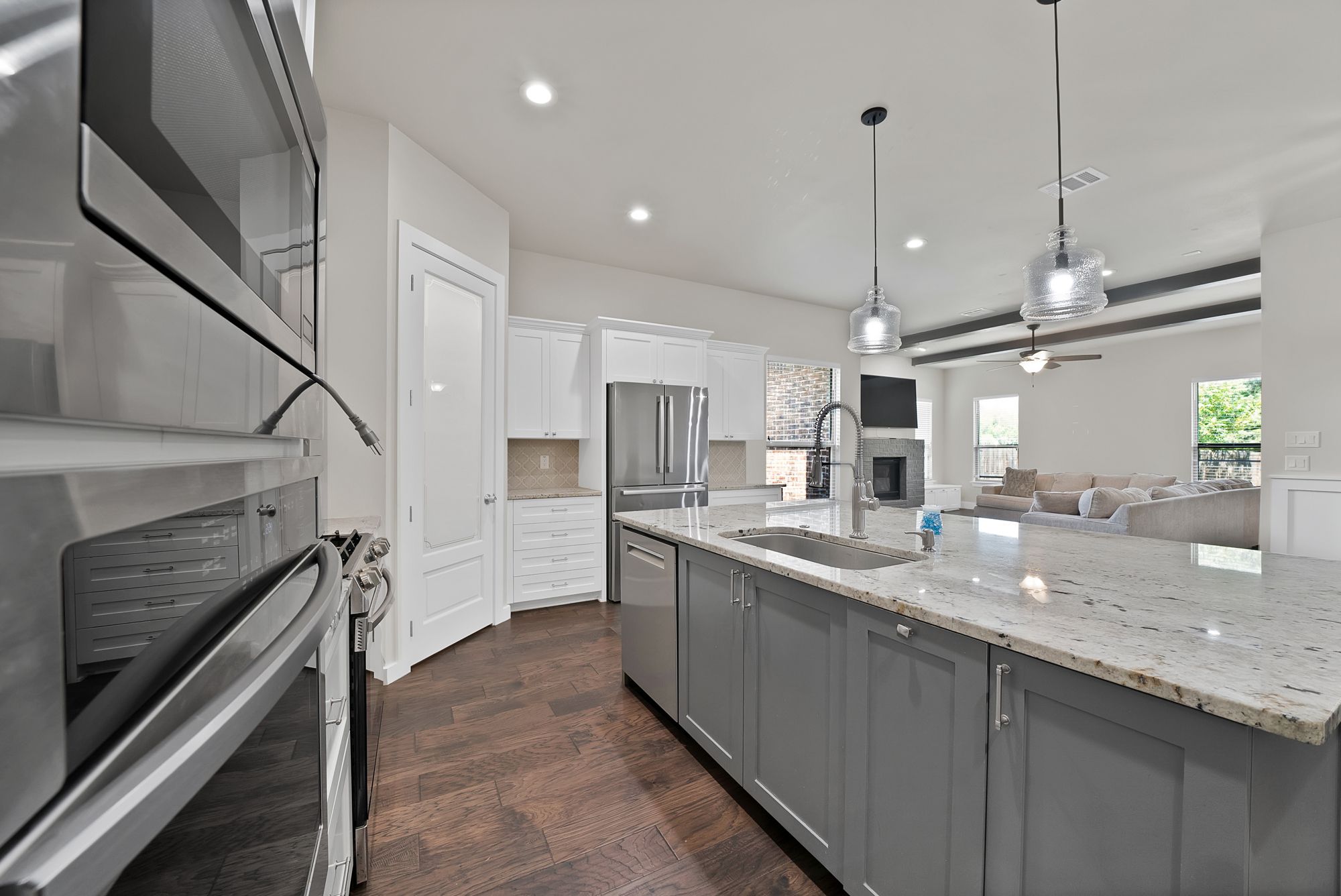 6828 Chase Street North Richland Hills TX 76182