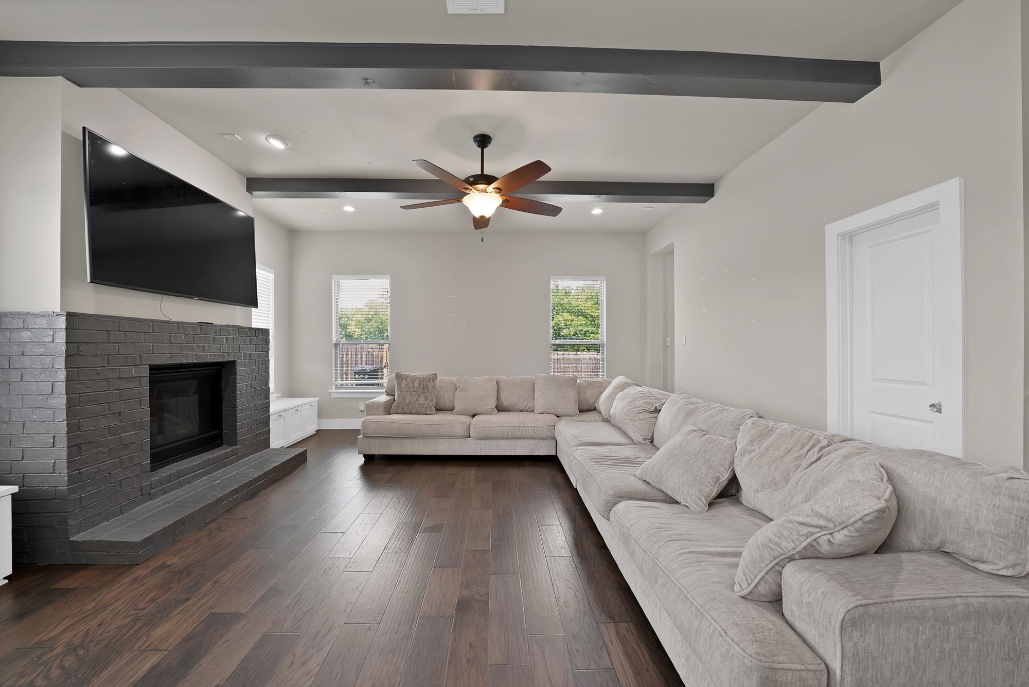 6828 Chase Street North Richland Hills TX 76182