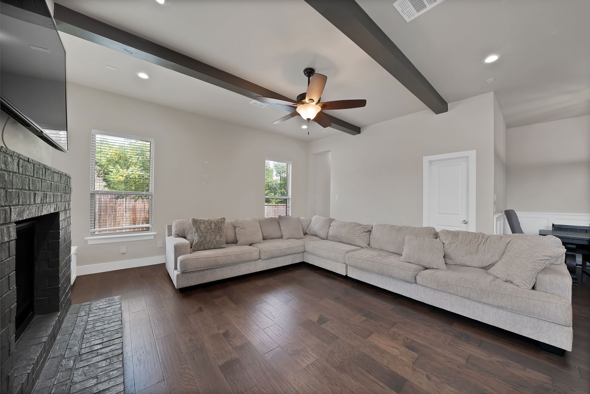 6828 Chase Street North Richland Hills TX 76182