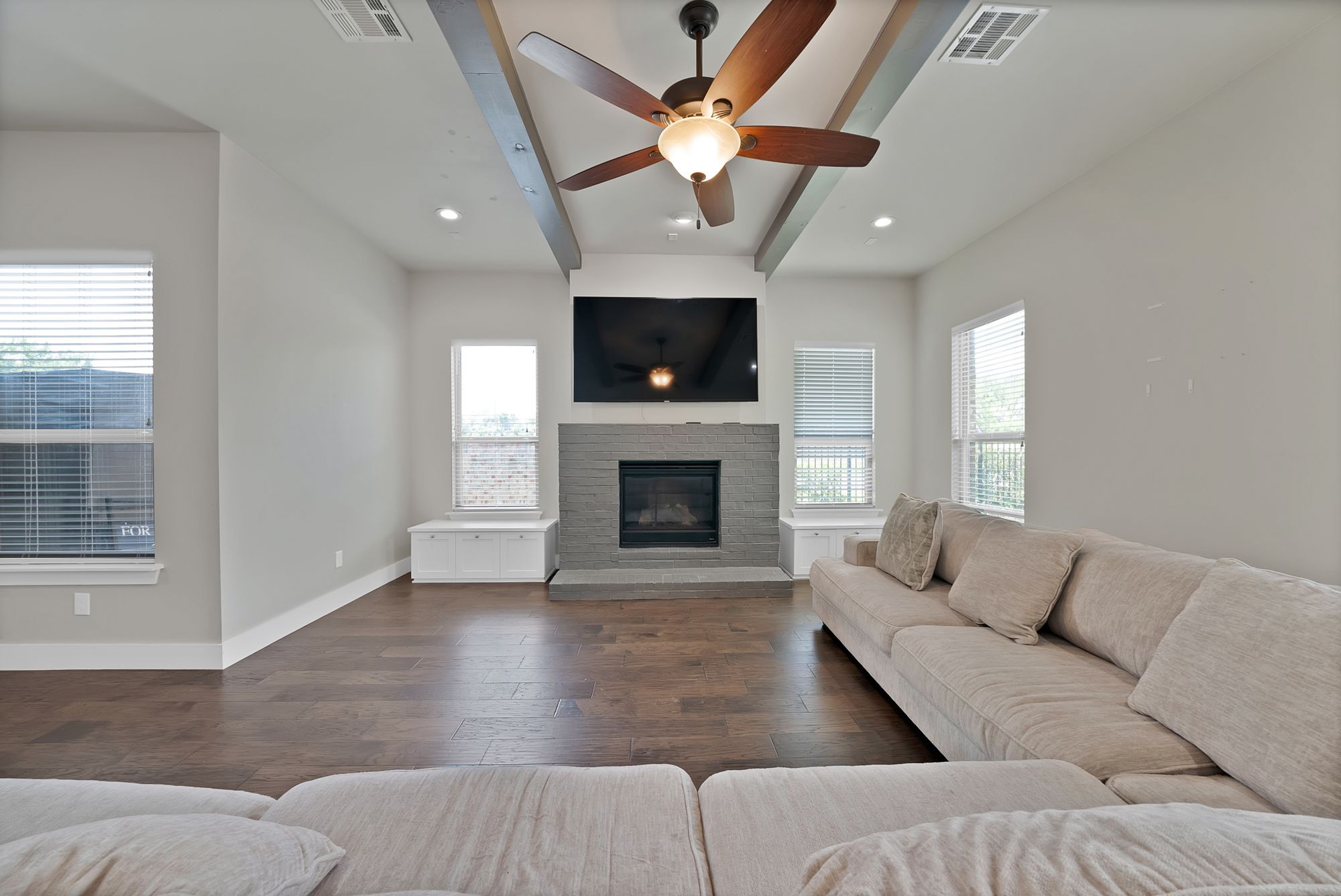 6828 Chase Street North Richland Hills TX 76182