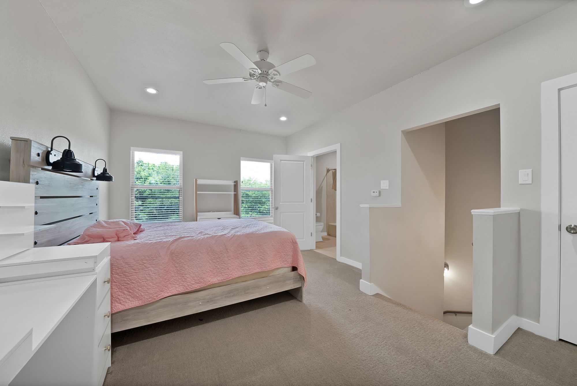 6828 Chase Street North Richland Hills TX 76182
