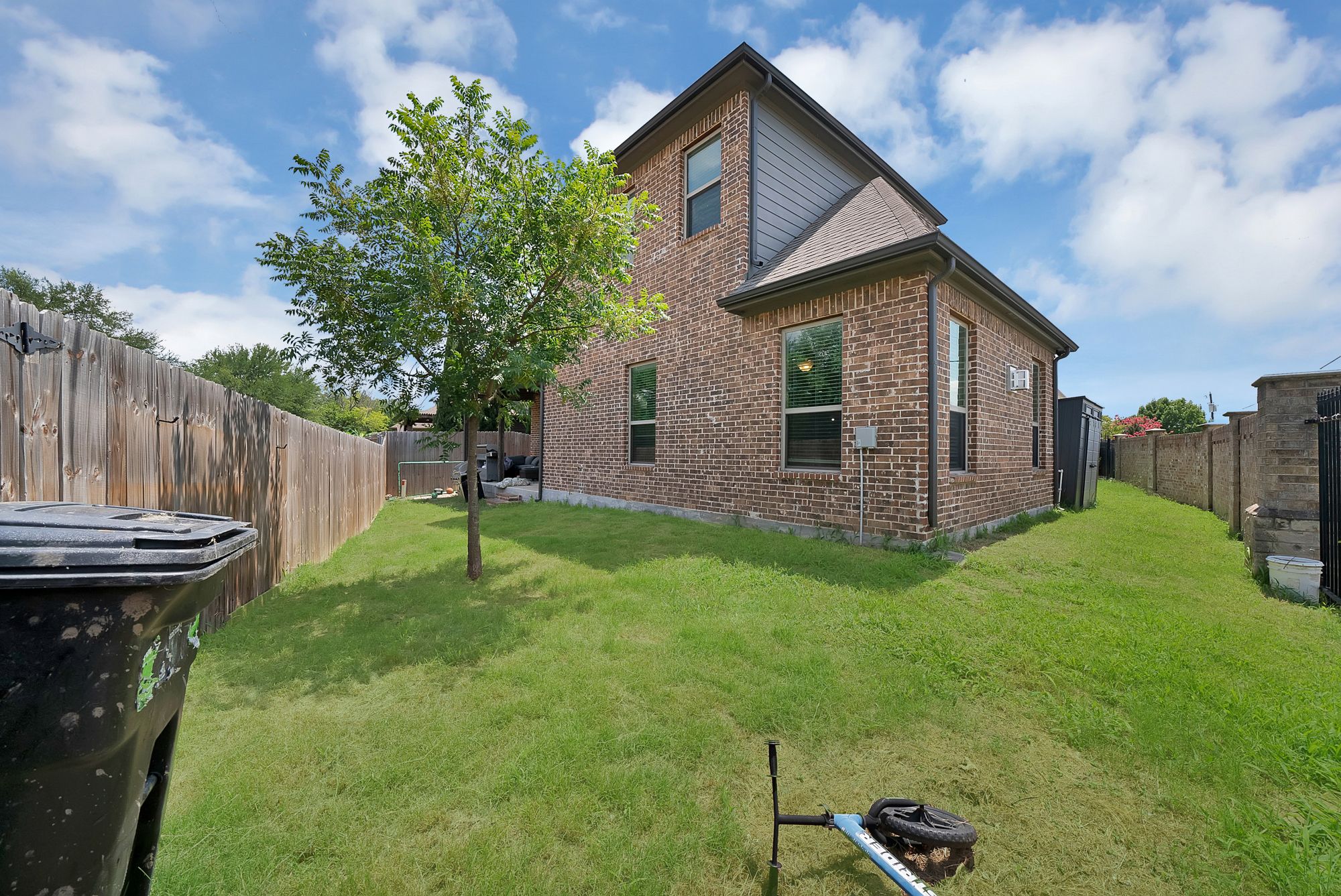 6828 Chase Street North Richland Hills TX 76182