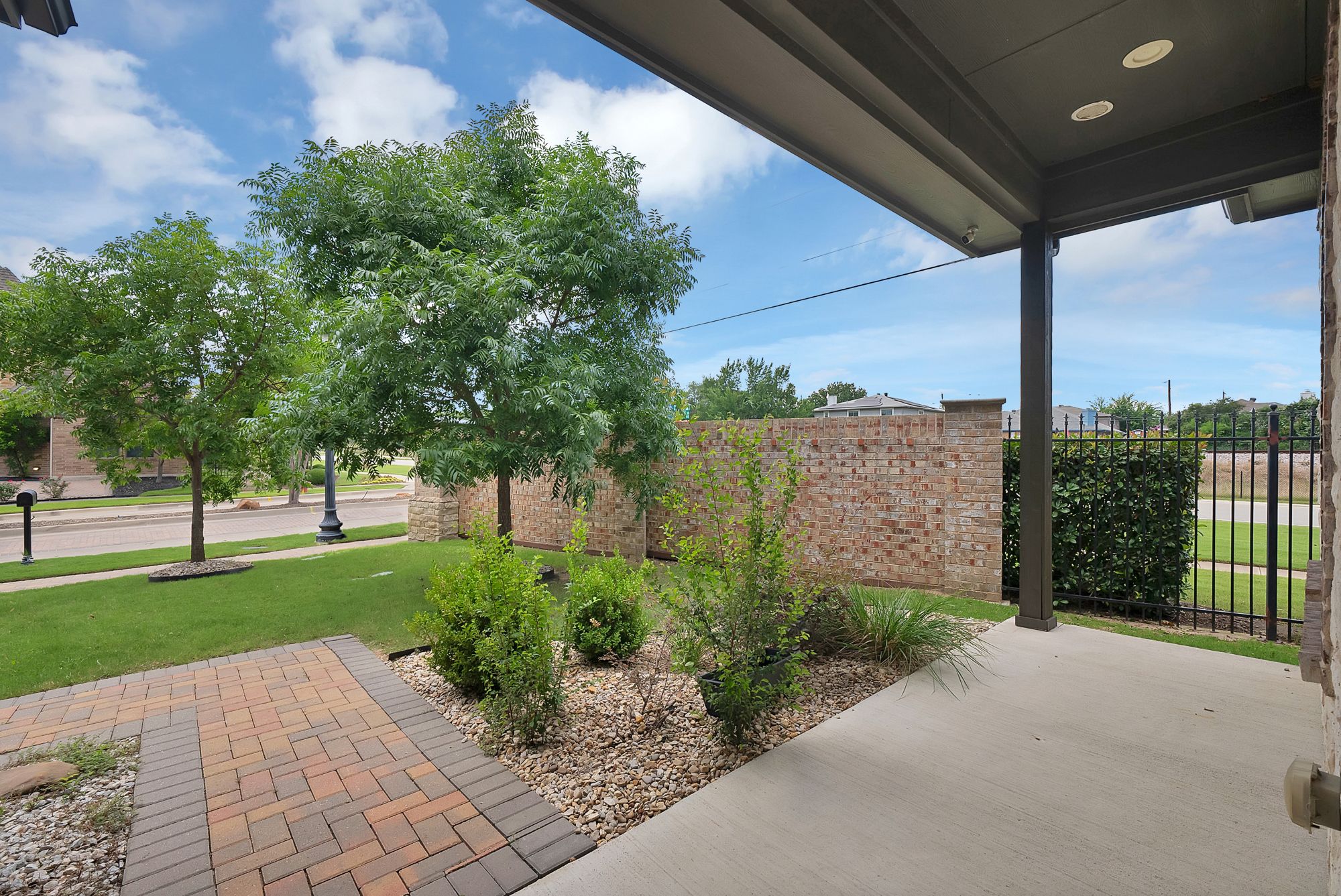 6828 Chase Street North Richland Hills TX 76182