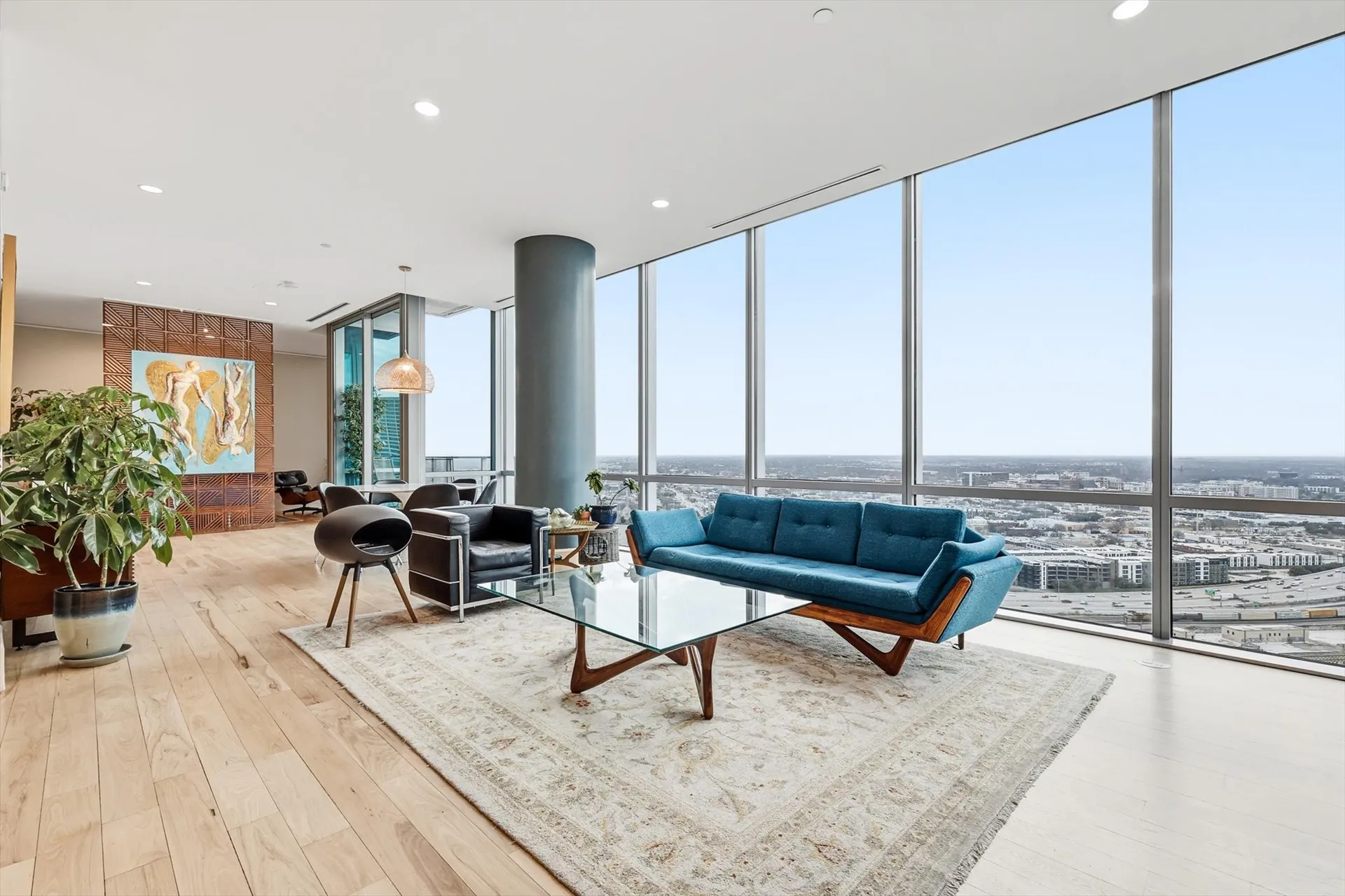 Fort Worth TX, 1301 Throckmorton Street, Unit 2705