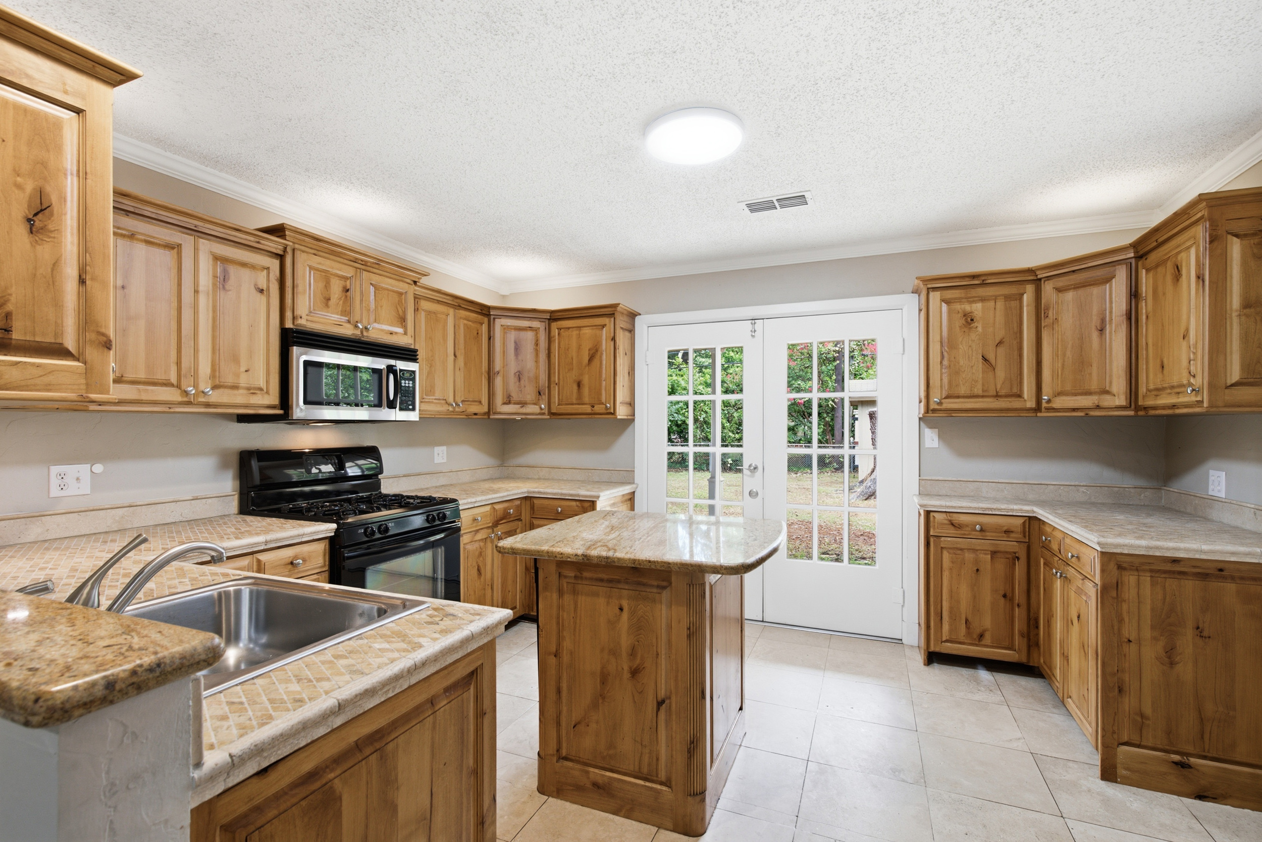 909 Keith Pumphrey Drive River Oaks TX 76114