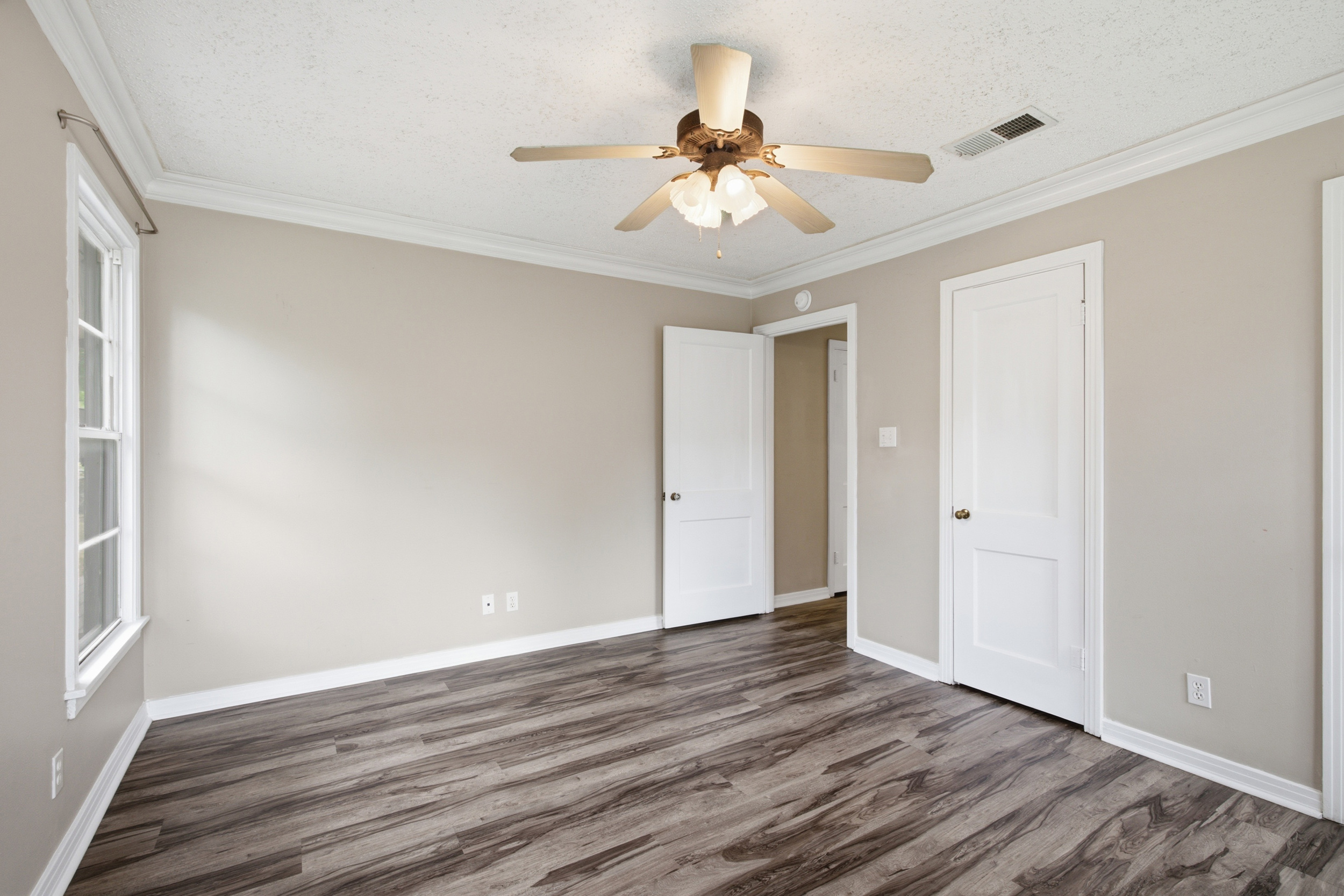 909 Keith Pumphrey Drive River Oaks TX 76114