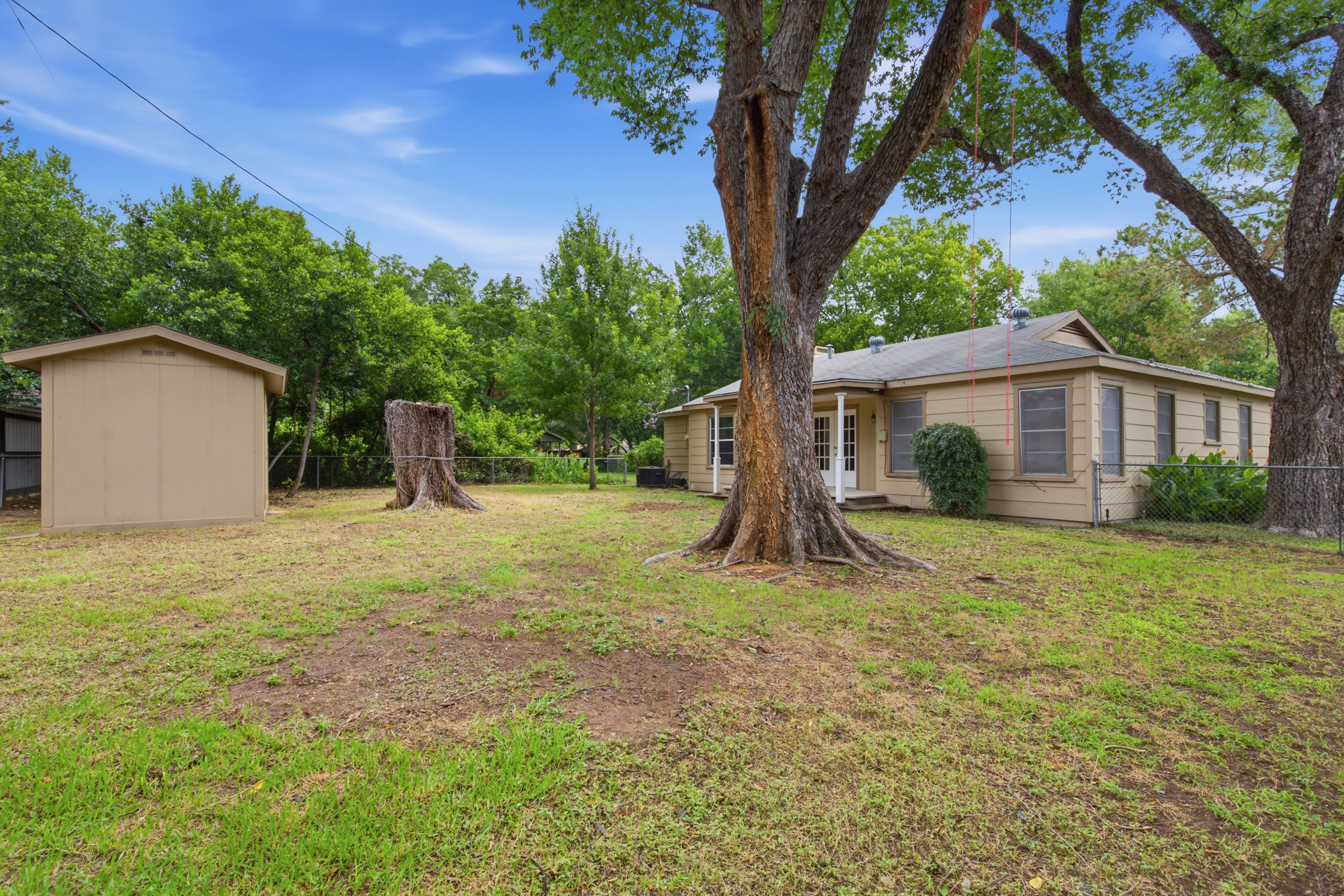 909 Keith Pumphrey Drive River Oaks TX 76114