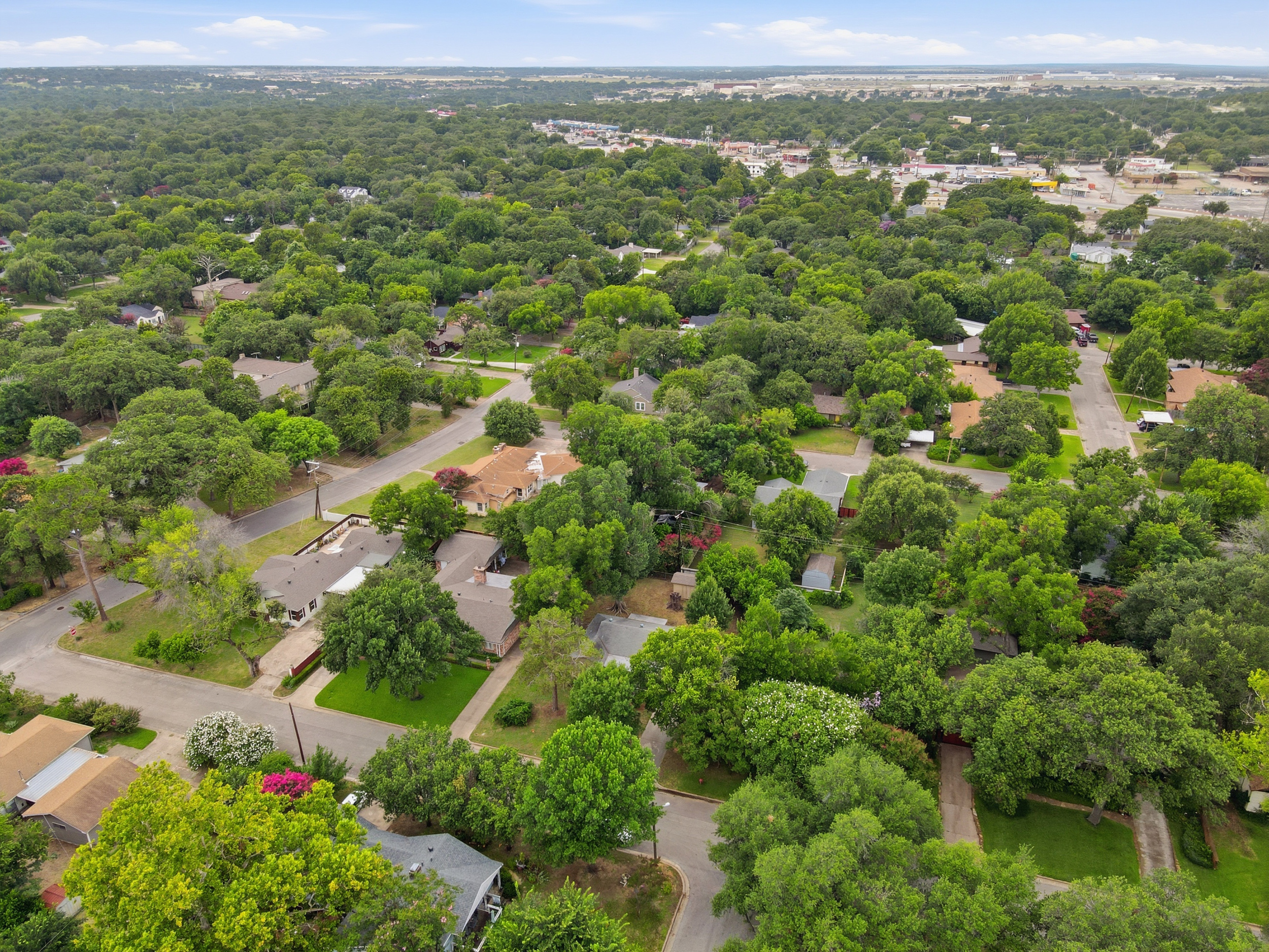 909 Keith Pumphrey Drive River Oaks TX 76114