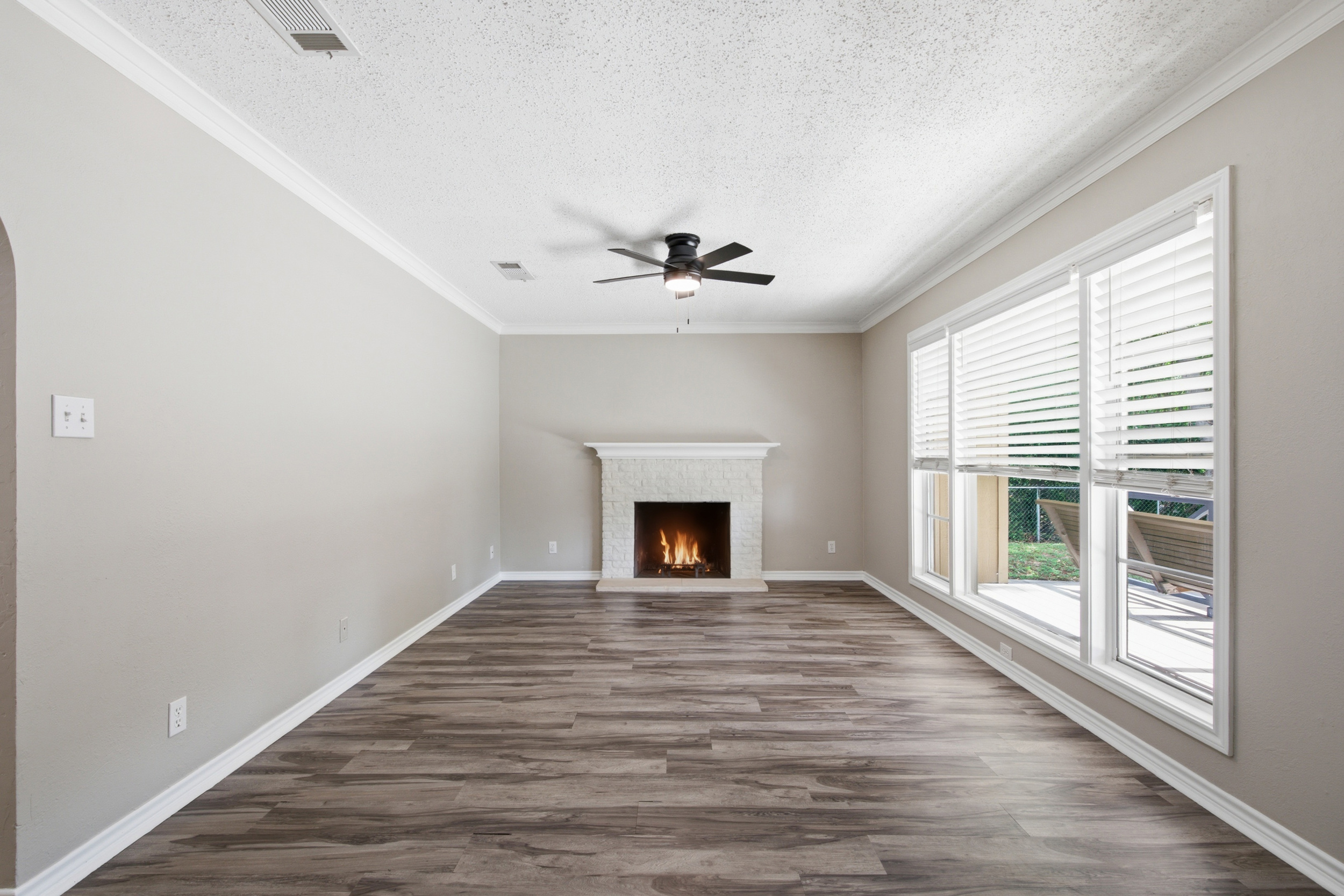 909 Keith Pumphrey Drive River Oaks TX 76114