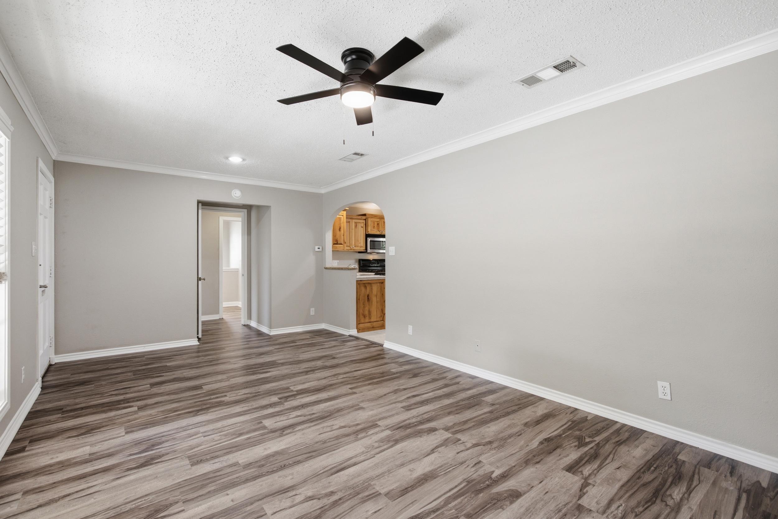 909 Keith Pumphrey Drive River Oaks TX 76114