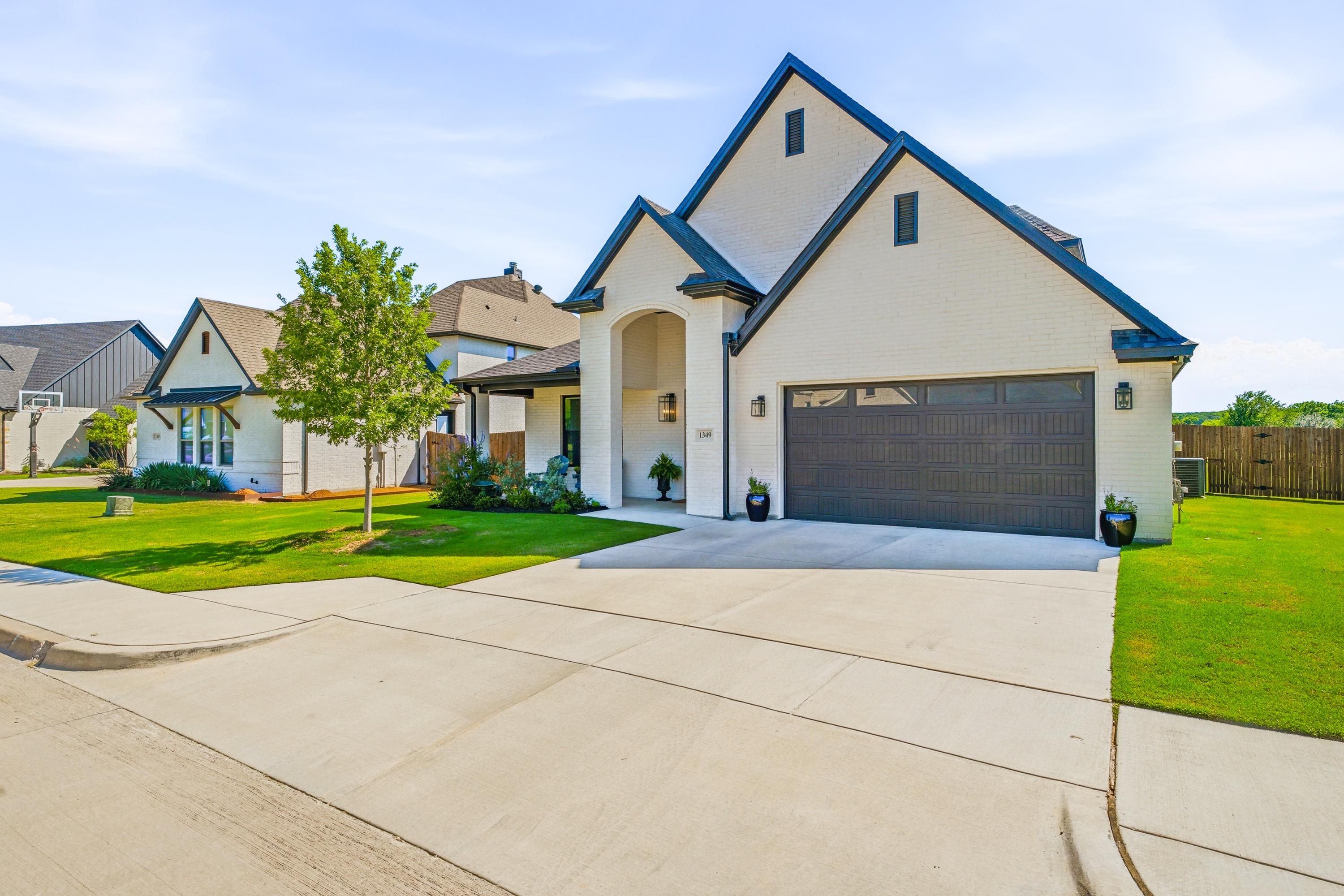 1349 Crown Valley Drive Weatherford TX 76087