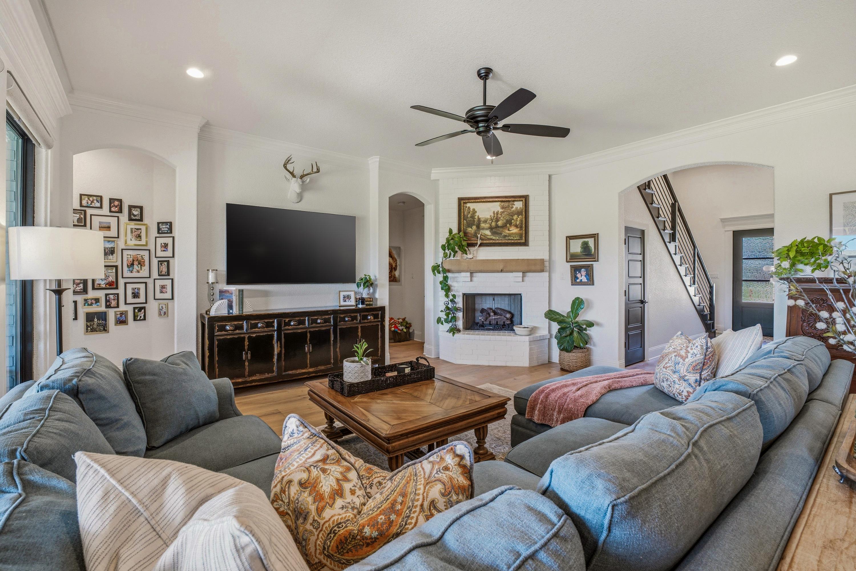 1349 Crown Valley Drive Weatherford TX 76087