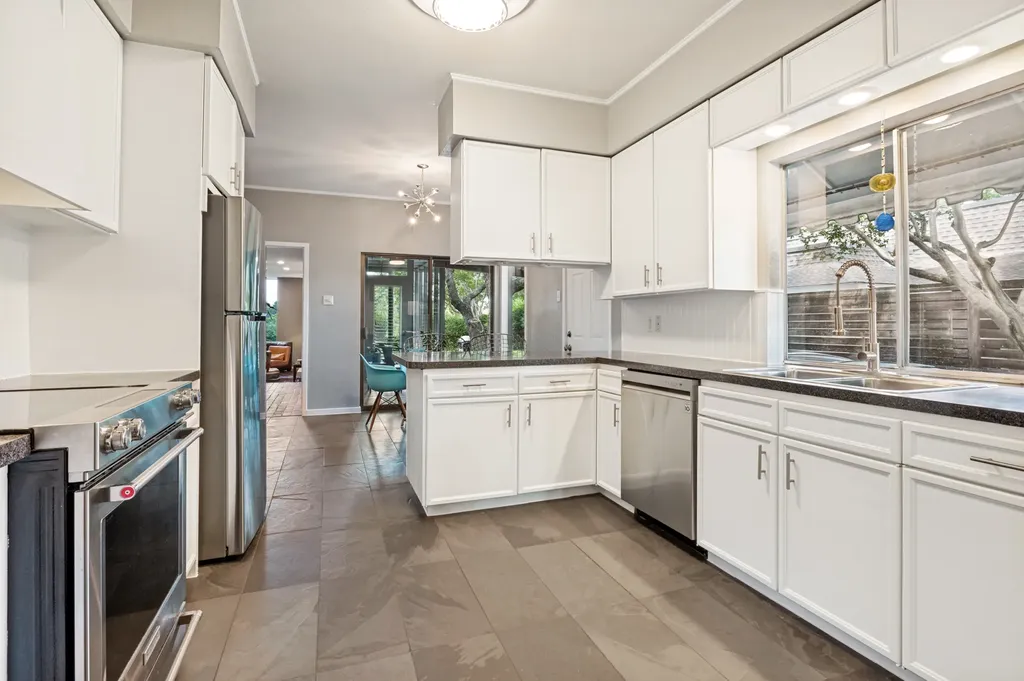 6652 Talbot Parkway Dallas TX 75232