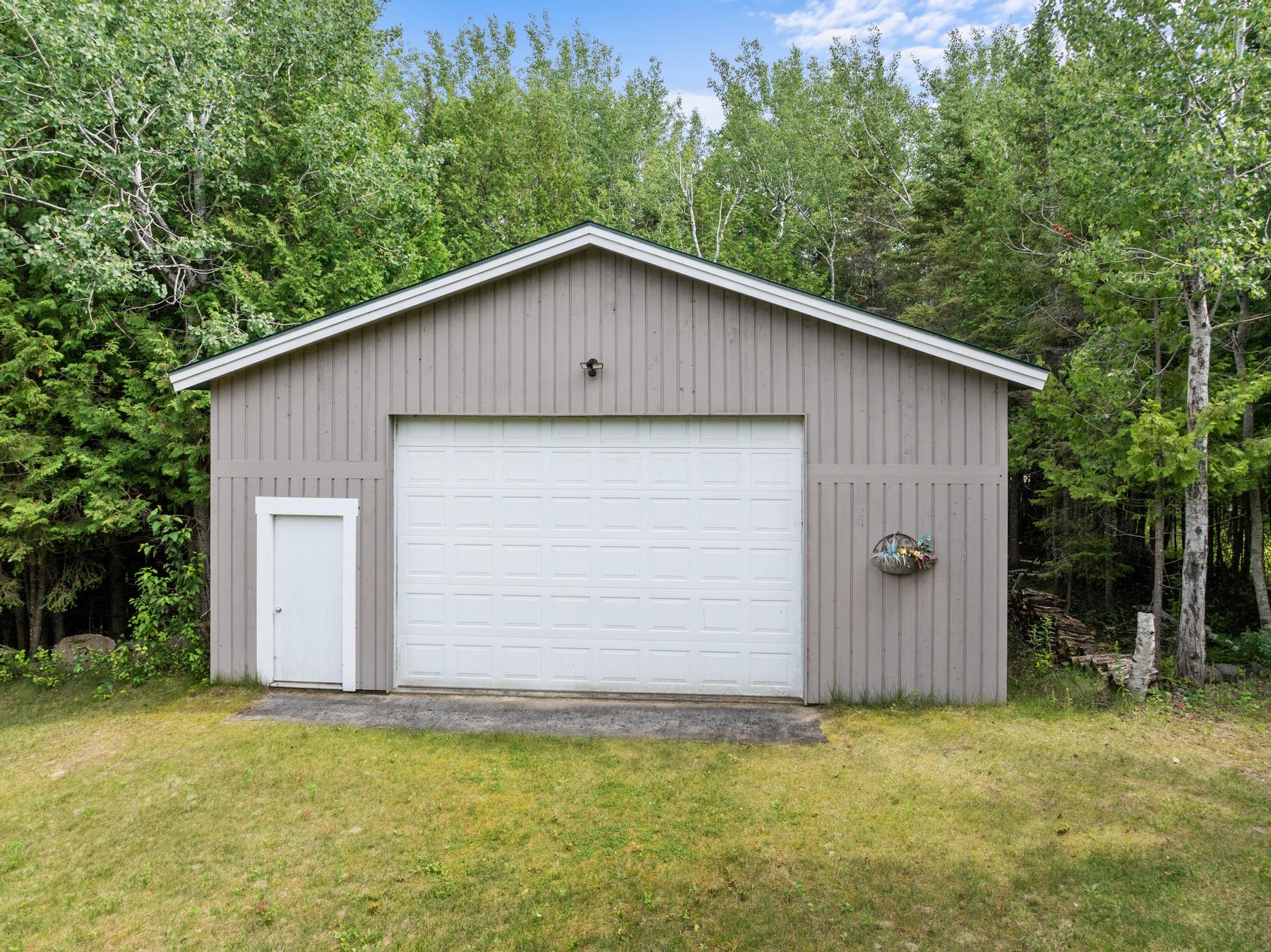 35685 S Charles Road Drummond Island MI 49726