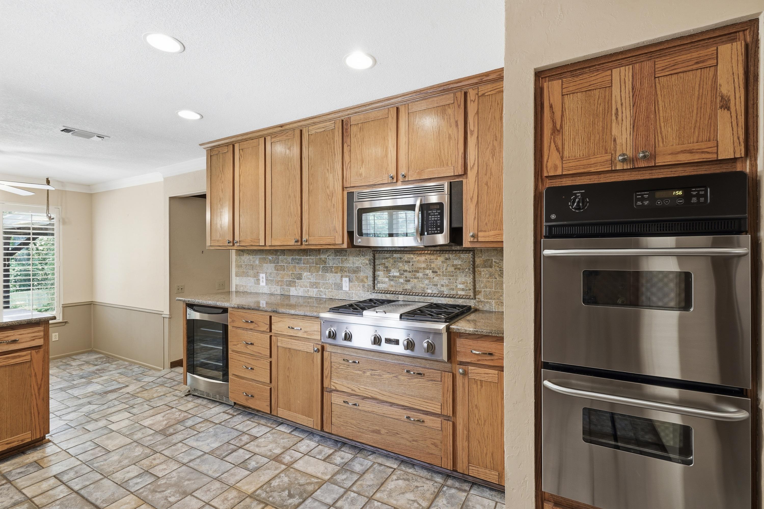 1807 Mossy Oak Street Arlington TX 76012