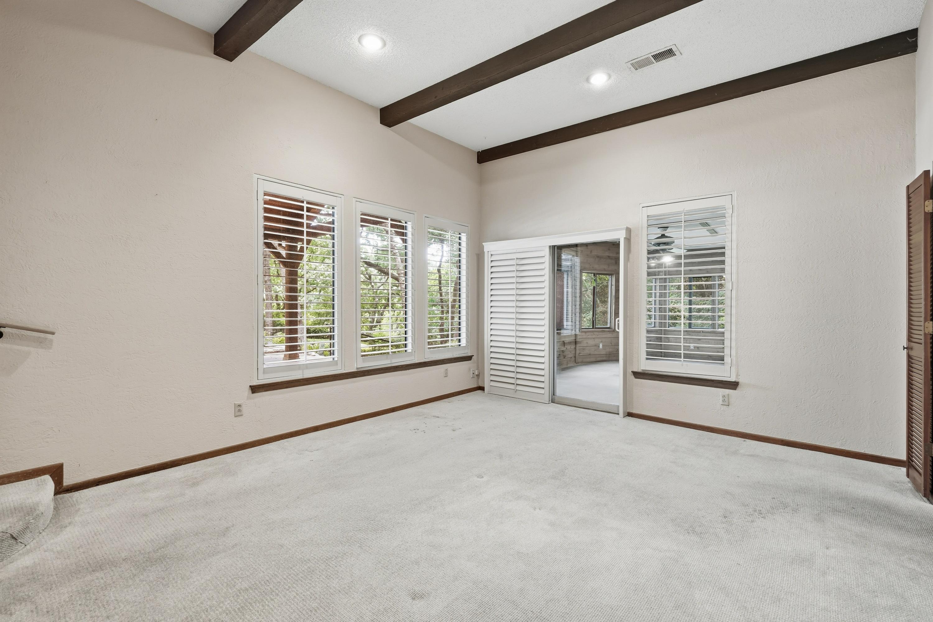 1807 Mossy Oak Street Arlington TX 76012