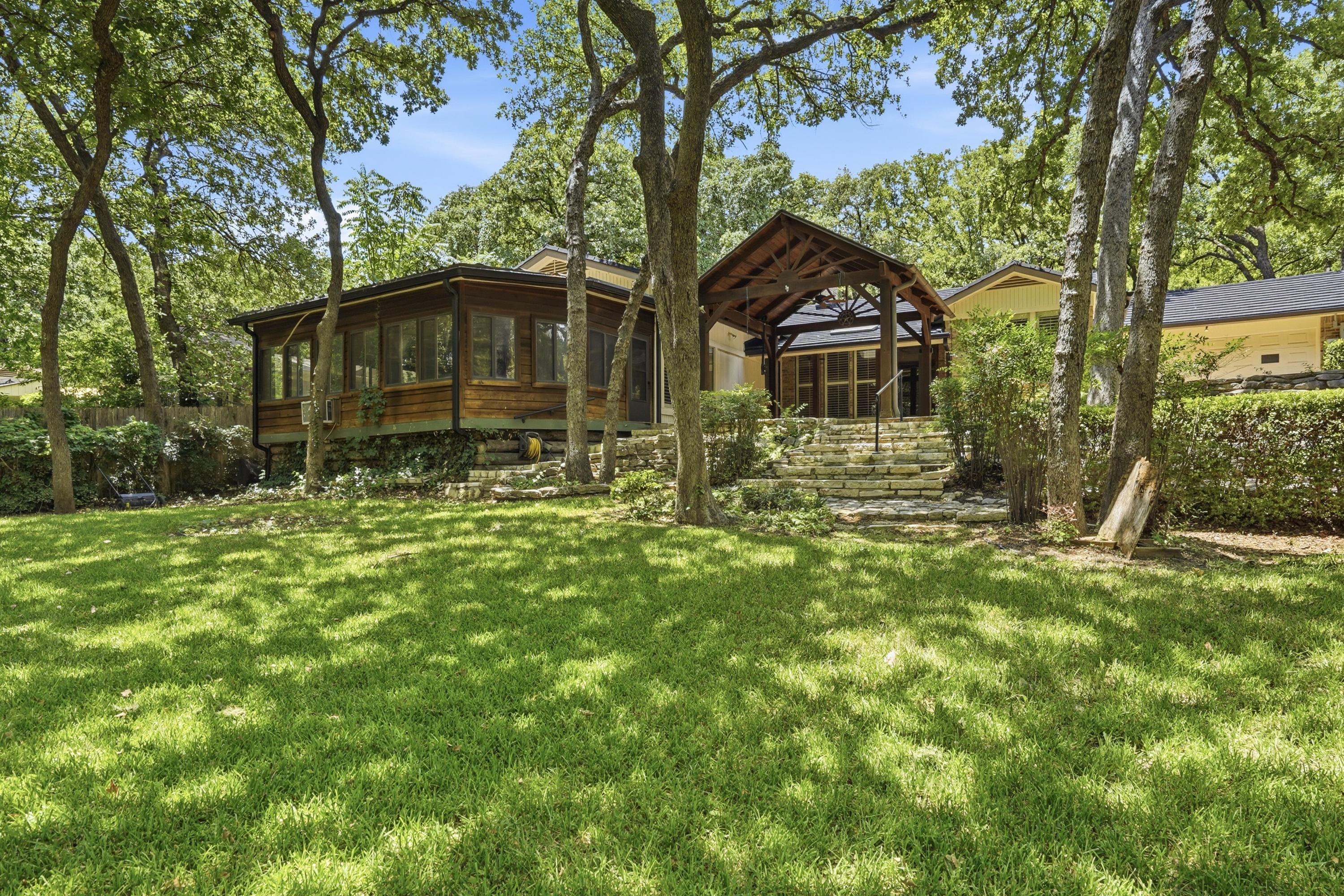 1807 Mossy Oak Street Arlington TX 76012