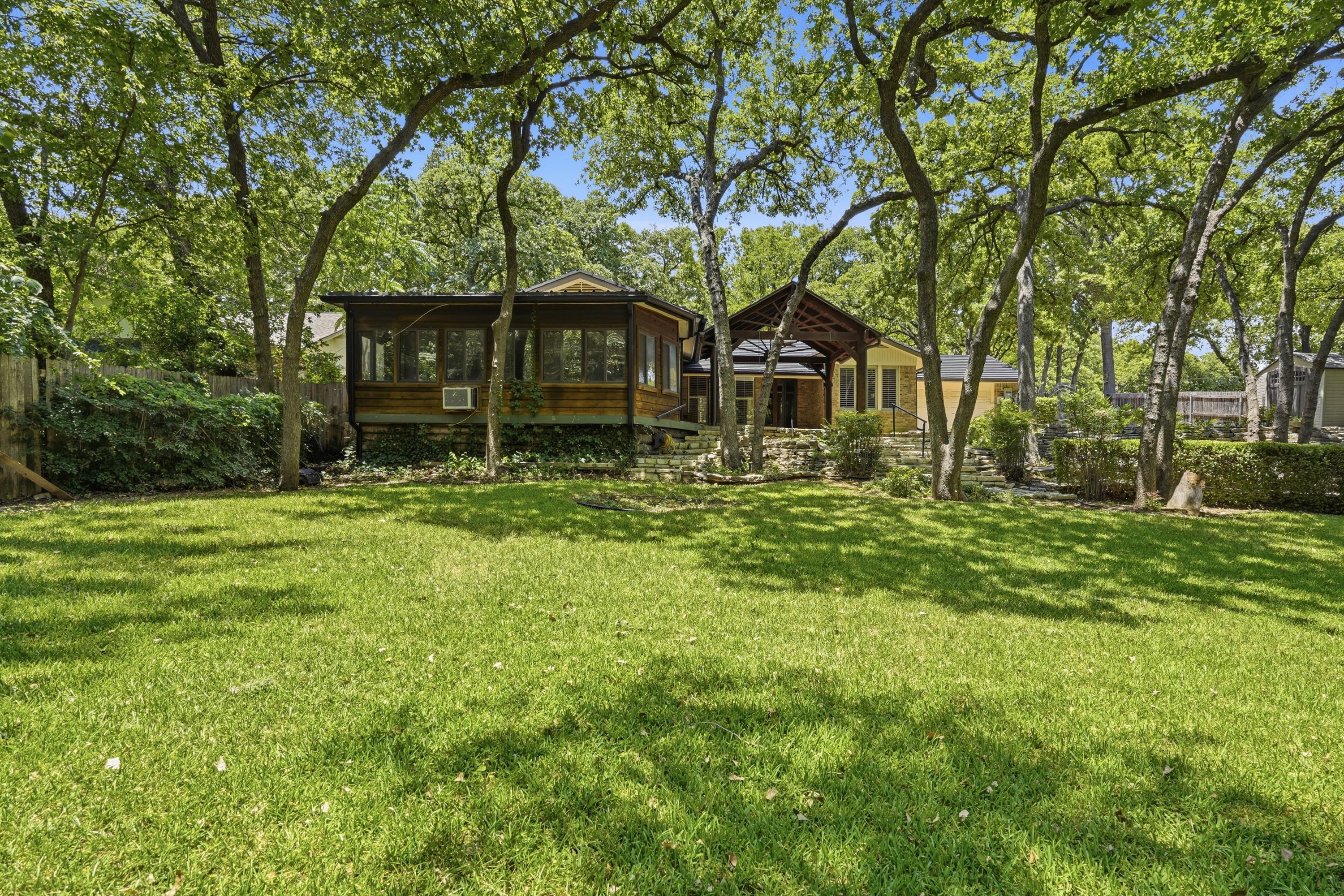 1807 Mossy Oak Street Arlington TX 76012