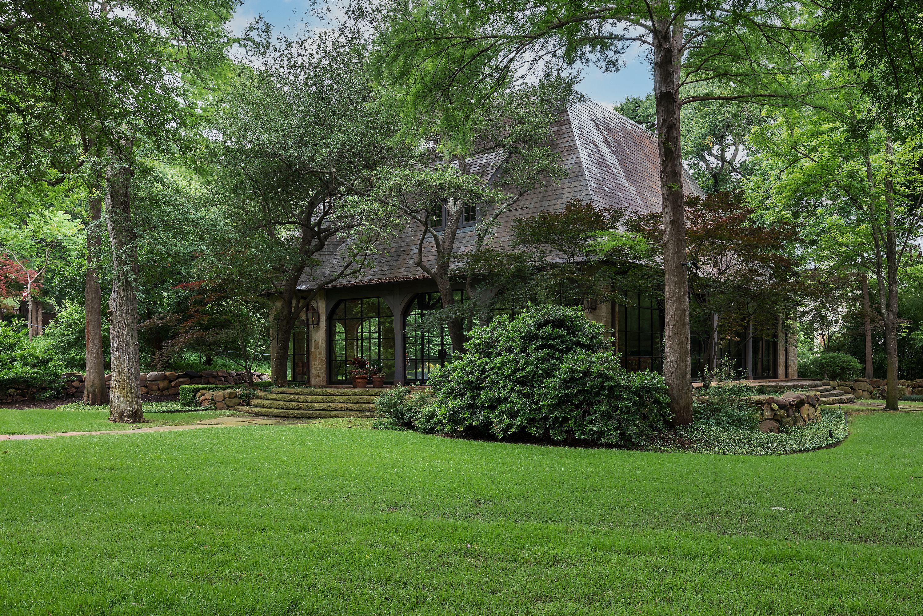 9769 Audubon Place Dallas TX 75220