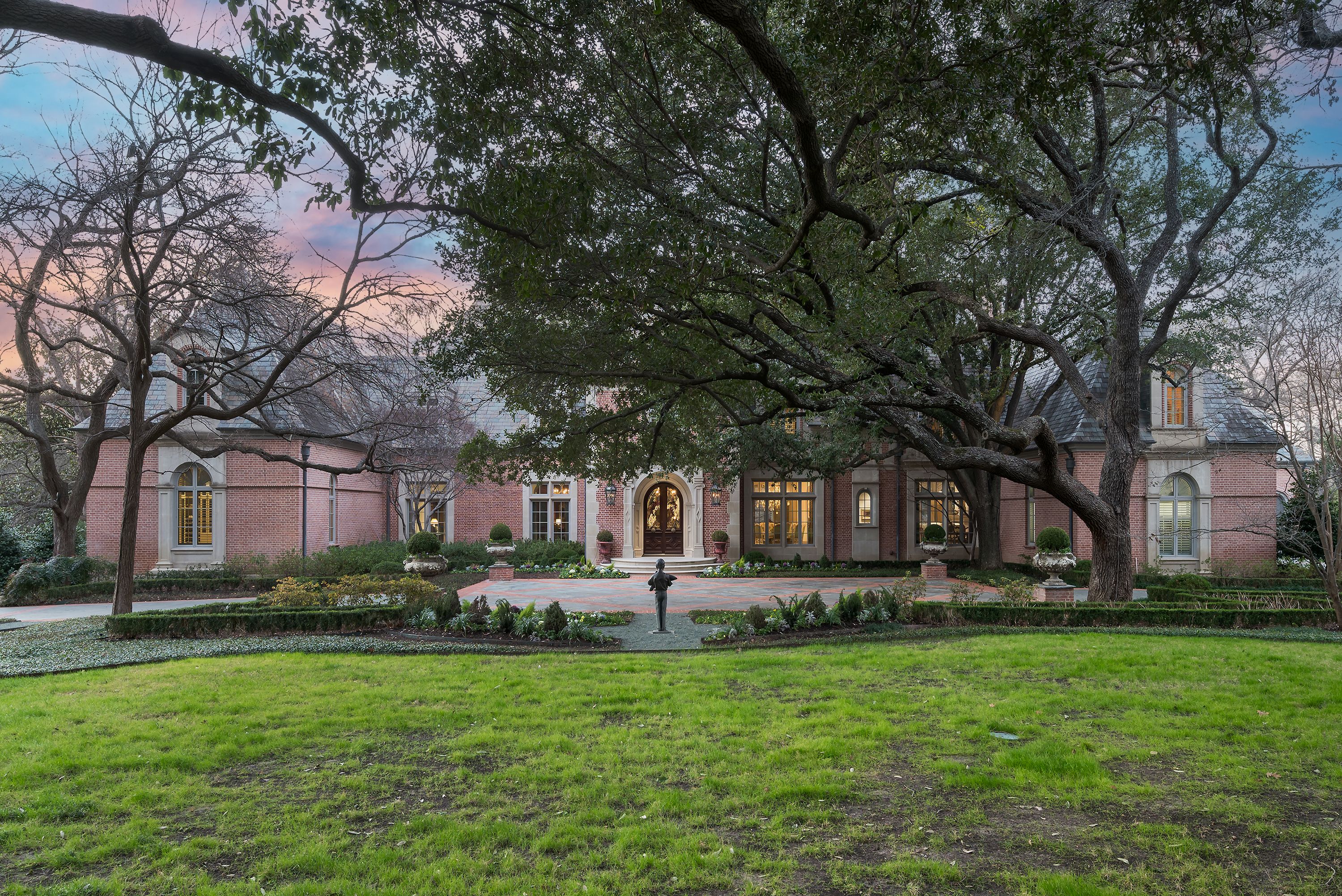 9769 Audubon Place Dallas TX 75220