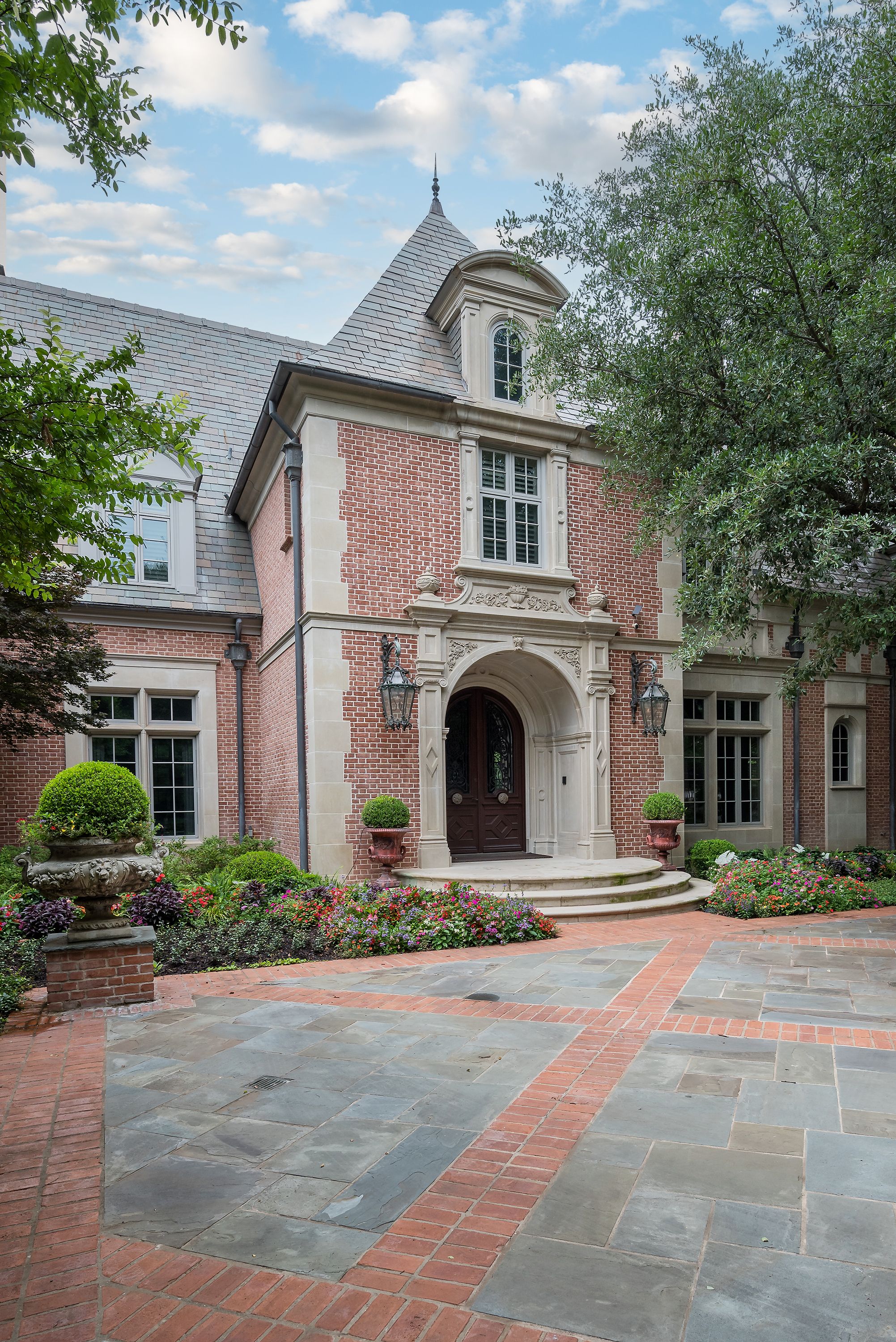 9769 Audubon Place Dallas TX 75220