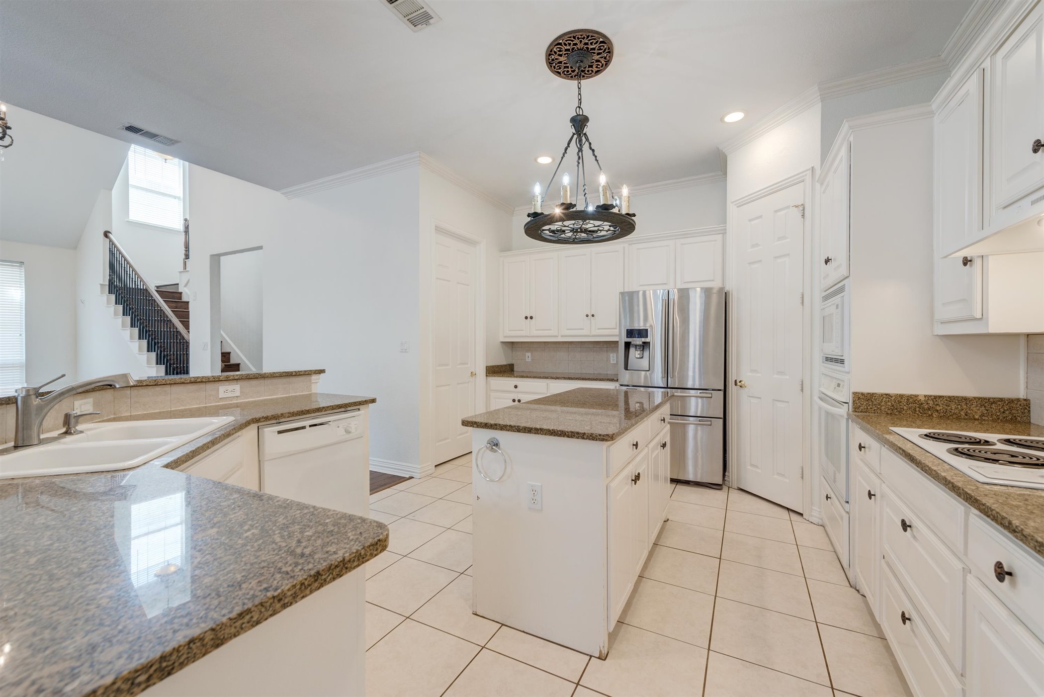 1404 Clearwater Court Grapevine TX 76051